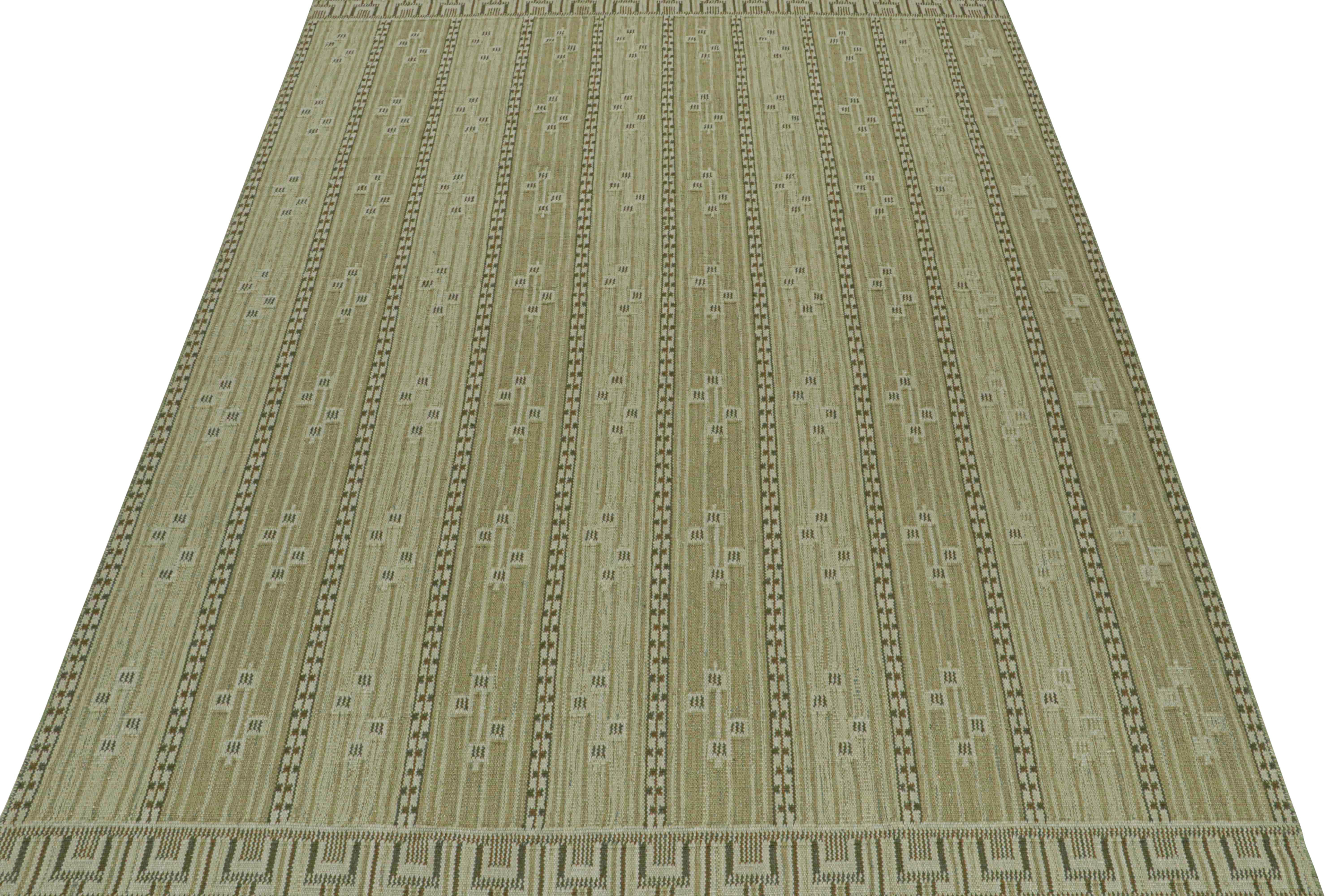 This custom flat weave design is a new addition to the Scandinavian Kilim collection by Rug & Kilim. Handwoven in wool and natural yarns, its design reflects a contemporary take on mid-century Rollakans and Swedish Deco style.

On the