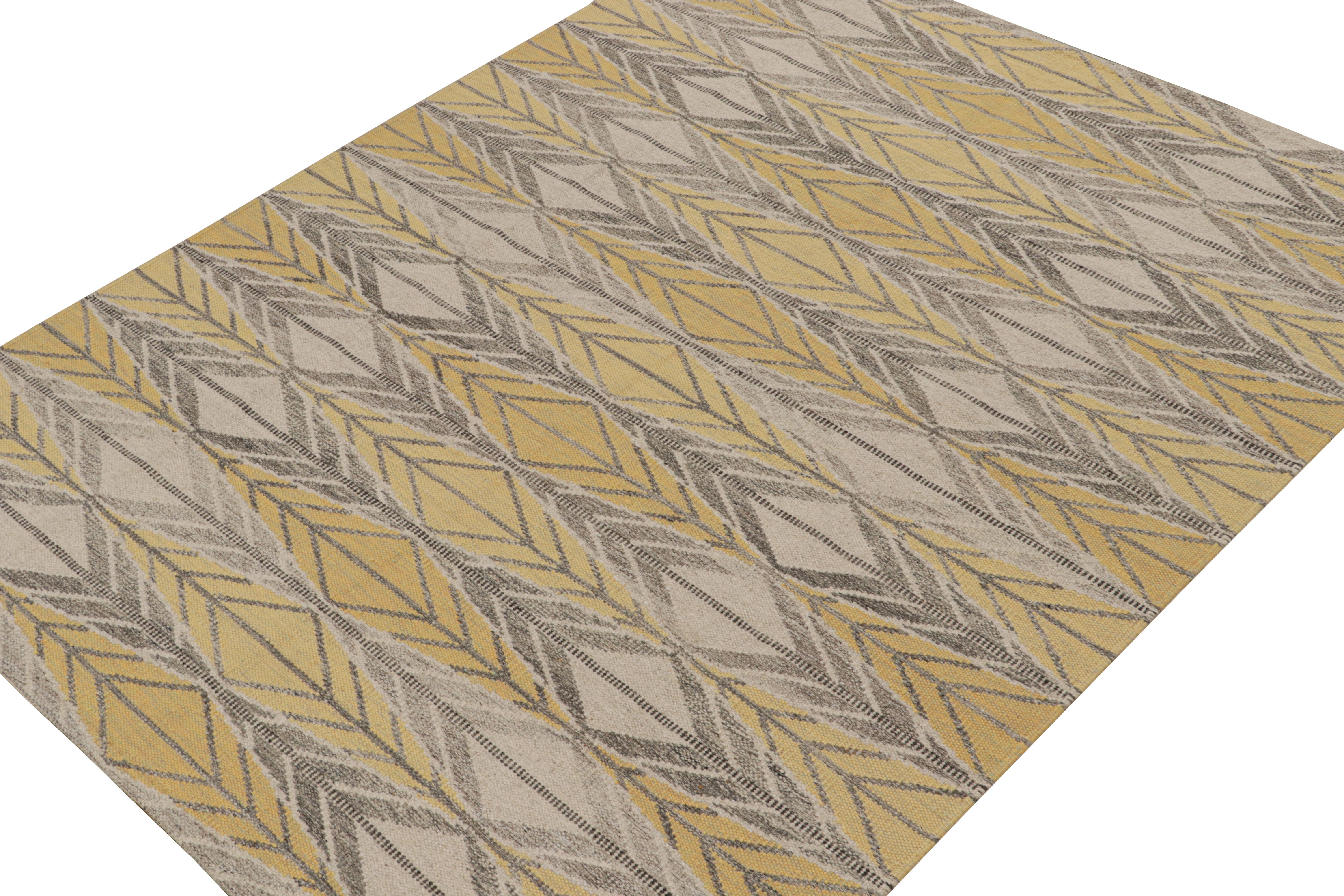 Dieser maßgeschneiderte Kelimteppich im schwedischen Stil ist ein Flachgewebe aus der preisgekrönten skandinavischen Teppichkollektion von Rug & Kilim. Das aus Wolle und natürlichen Garnen handgewebte Design ist von den Rollakans im schwedischen