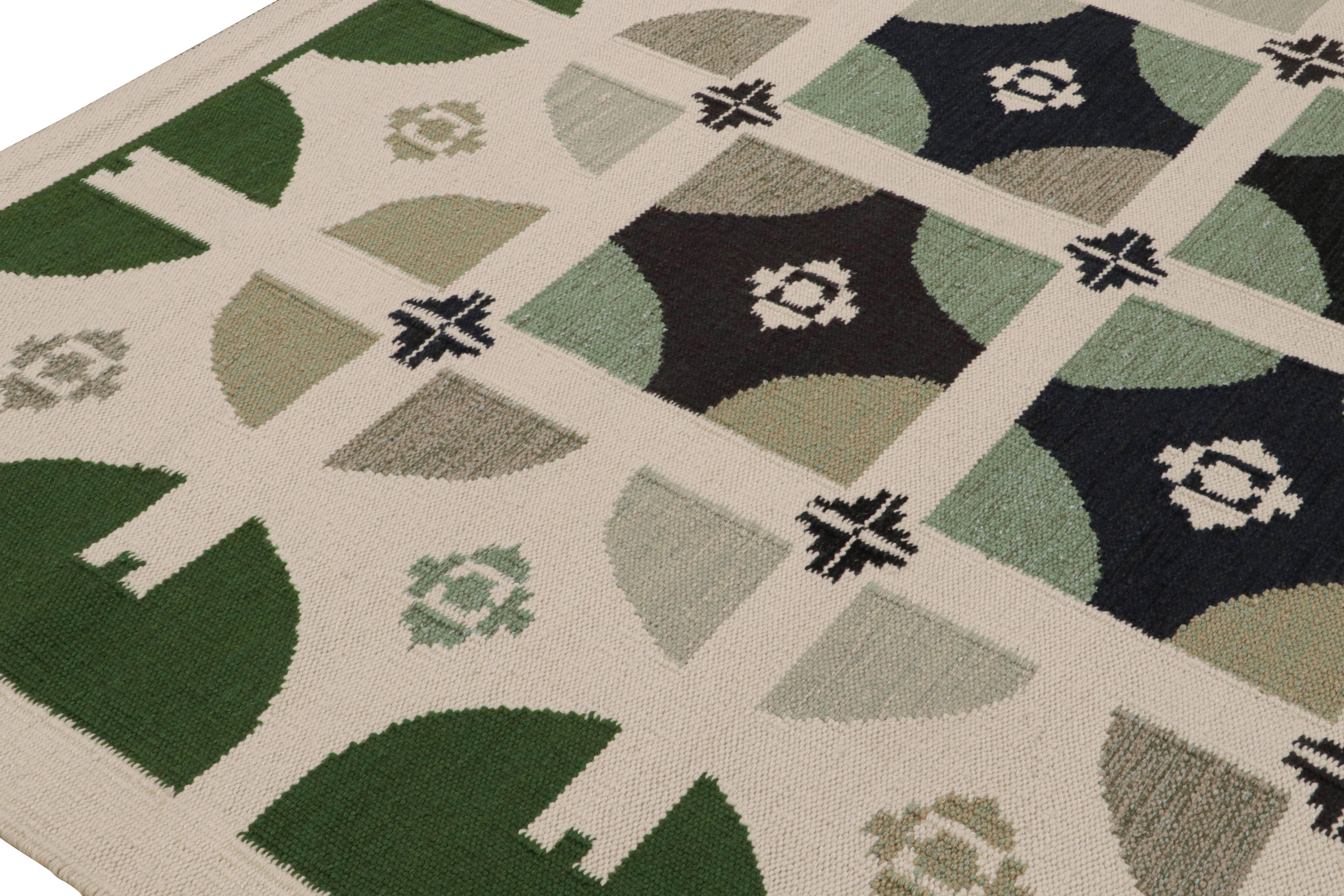 Tessuto a mano Rug & Kilim: Kilim personalizzati in stile scandinavo con motivi in verde, bianco e nero in vendita