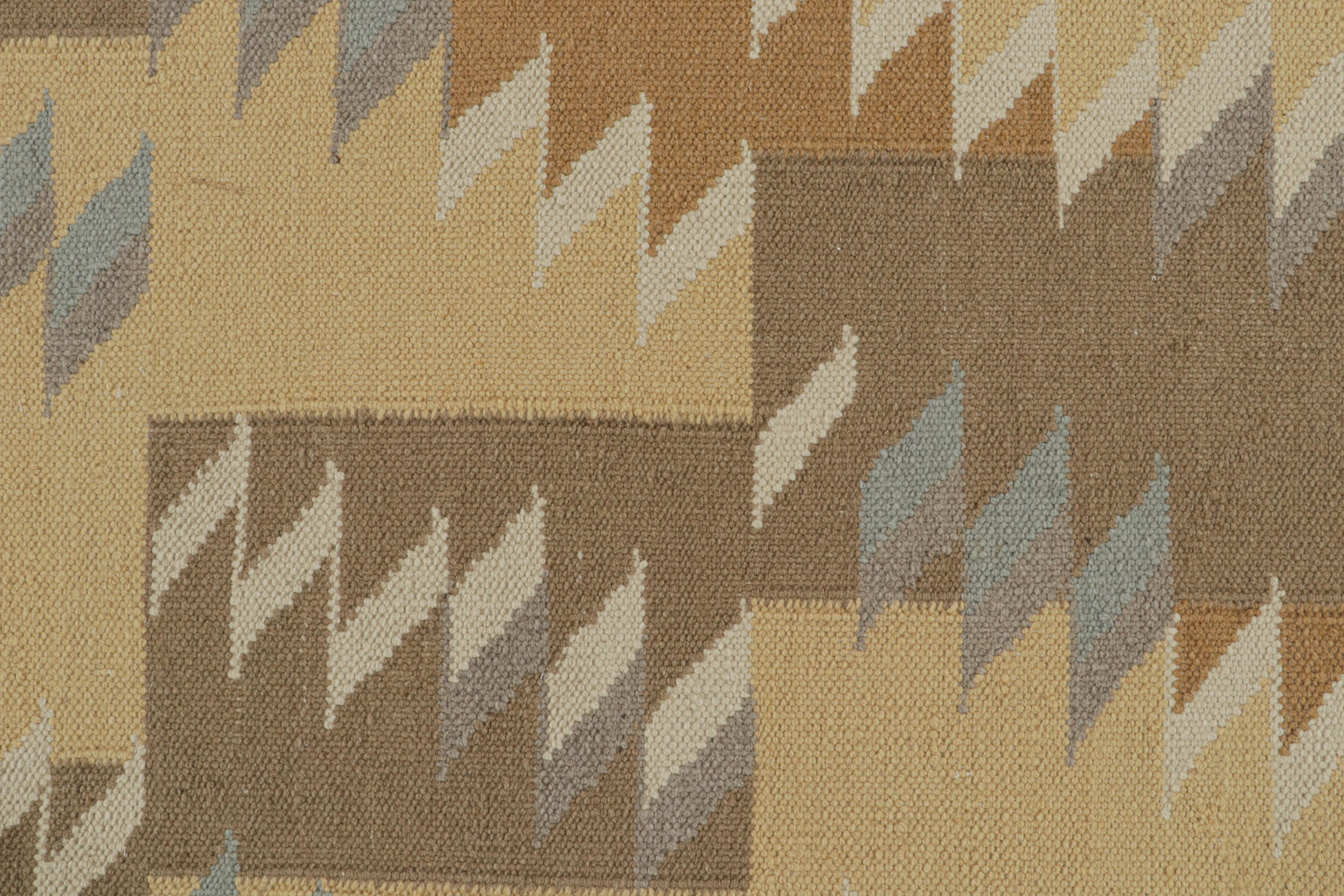 Rug & Kilim’s Scandinavian Style Custom Kilim Rug Design with Geometric Pattern In New Condition For Sale In Long Island City, NY