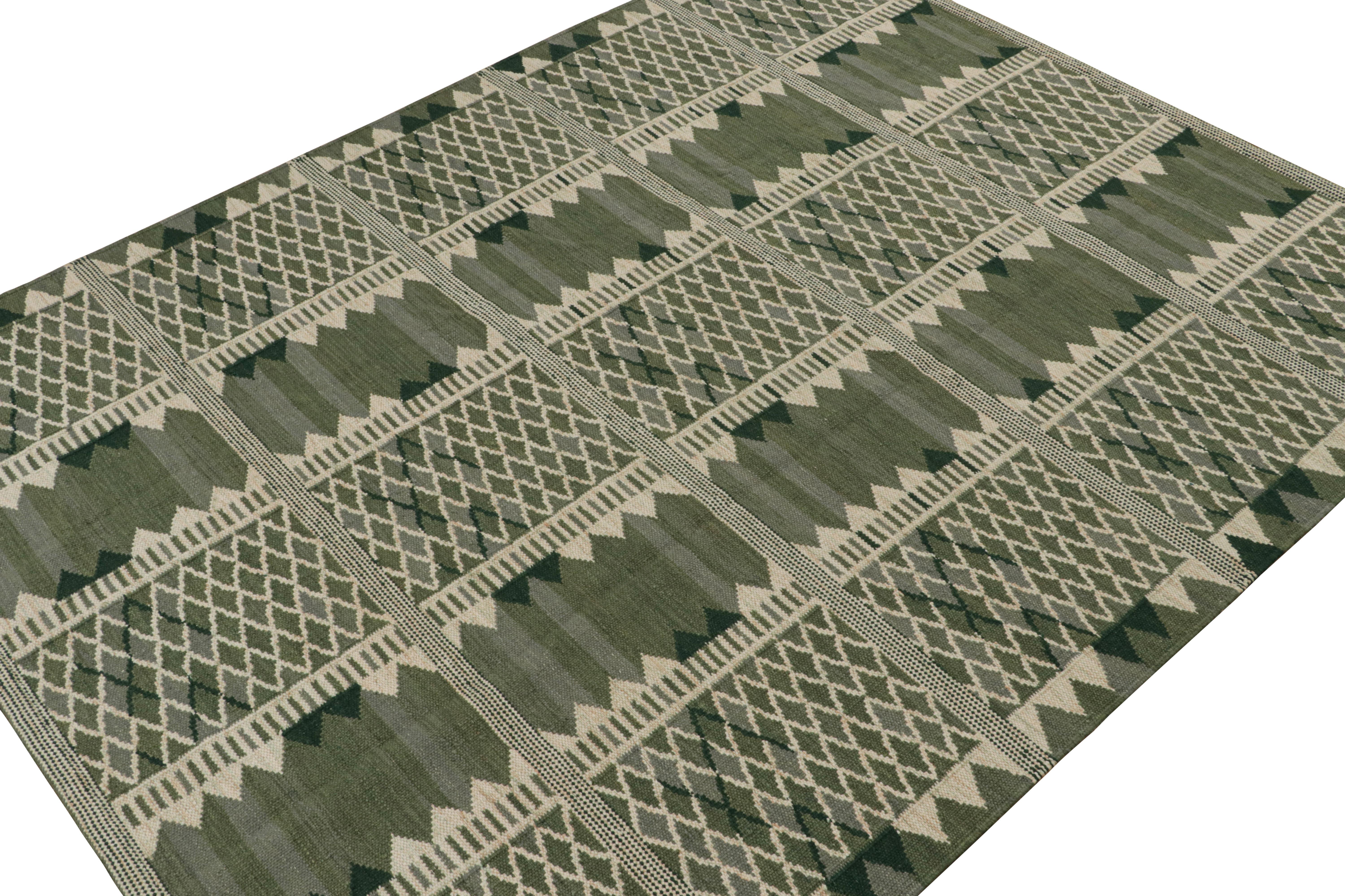 This custom Swedish Kilim rug design is from the flatweaves in the Scandinavian rug collection by Rug & Kilim. Handwoven in wool and natural yarns, its design is inspired by Rollakhan and Rya rugs in the Swedish Deco style. 

On the Design: 

These