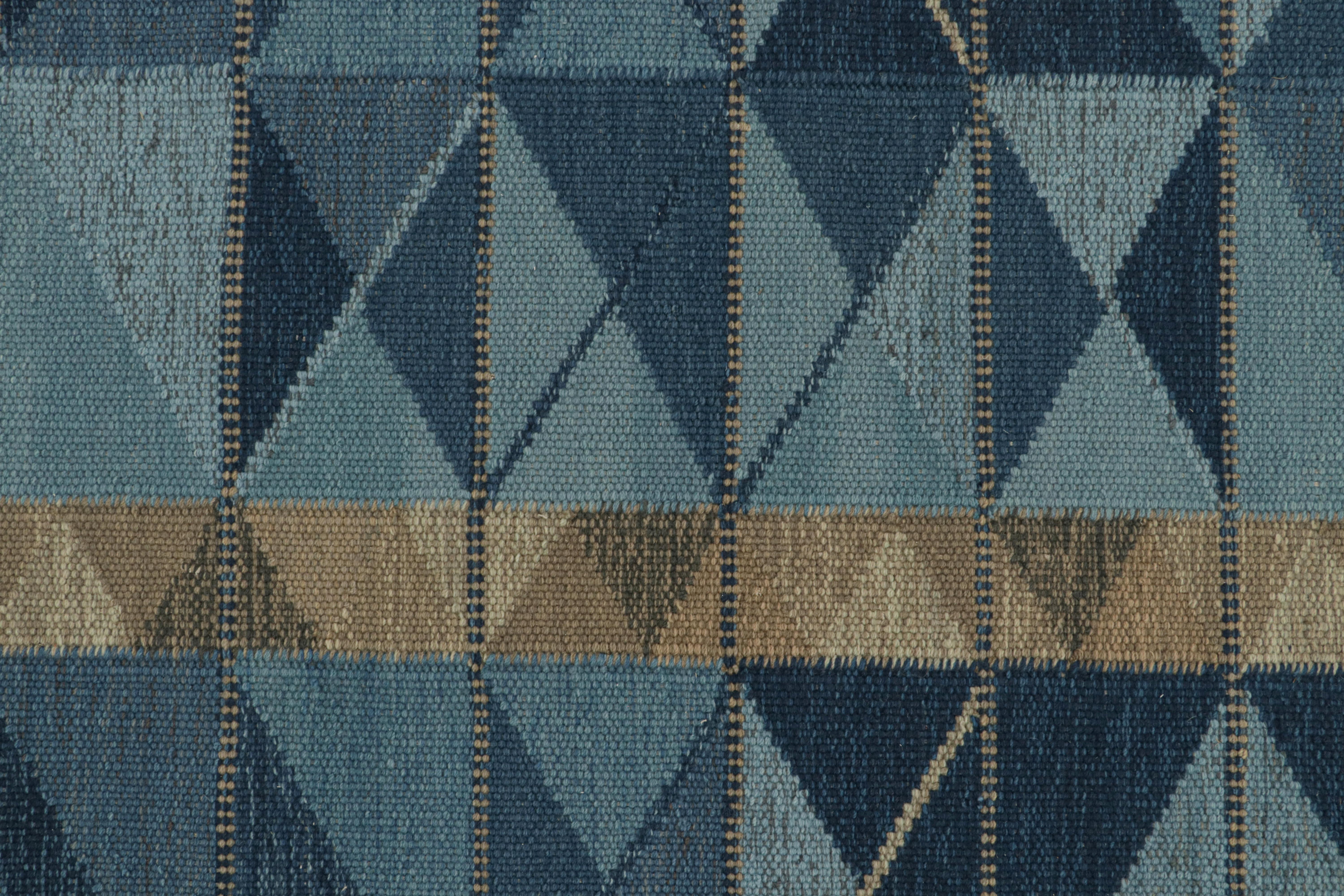 Rug & Kilim’s Scandinavian Style Custom Kilim Rug Design with Geometric Patterns In New Condition For Sale In Long Island City, NY