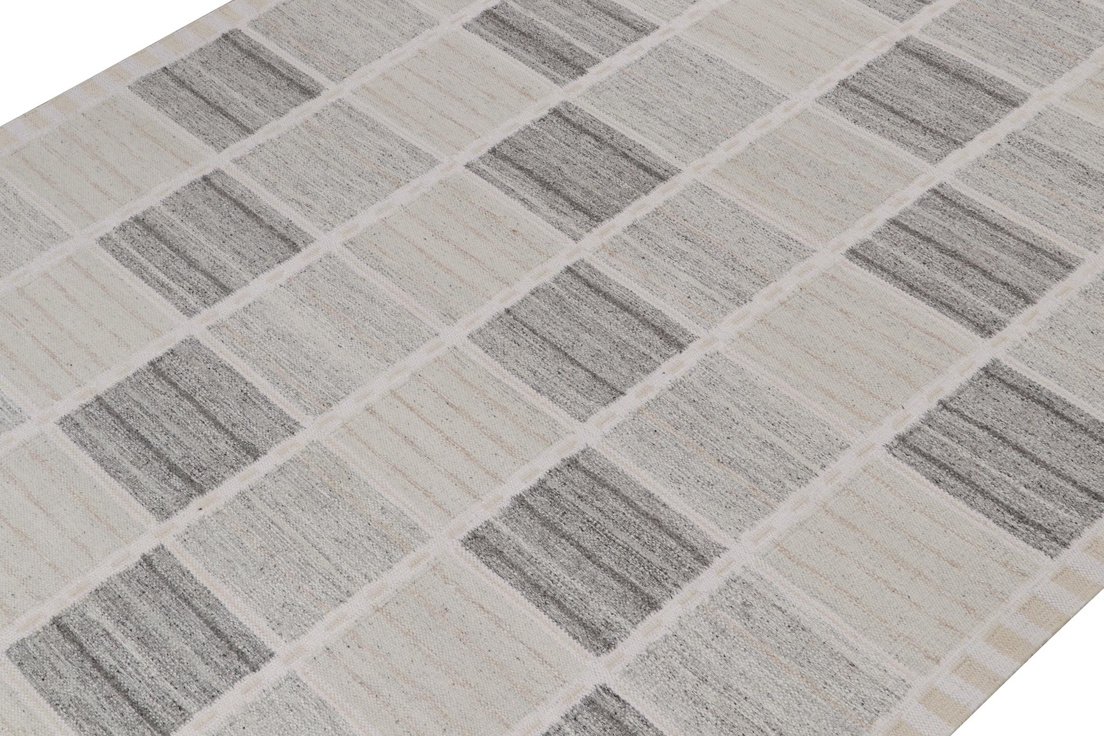 Indian Rug & Kilim’s Scandinavian Style Custom Kilim Rug in Greige Geometric Pattern For Sale