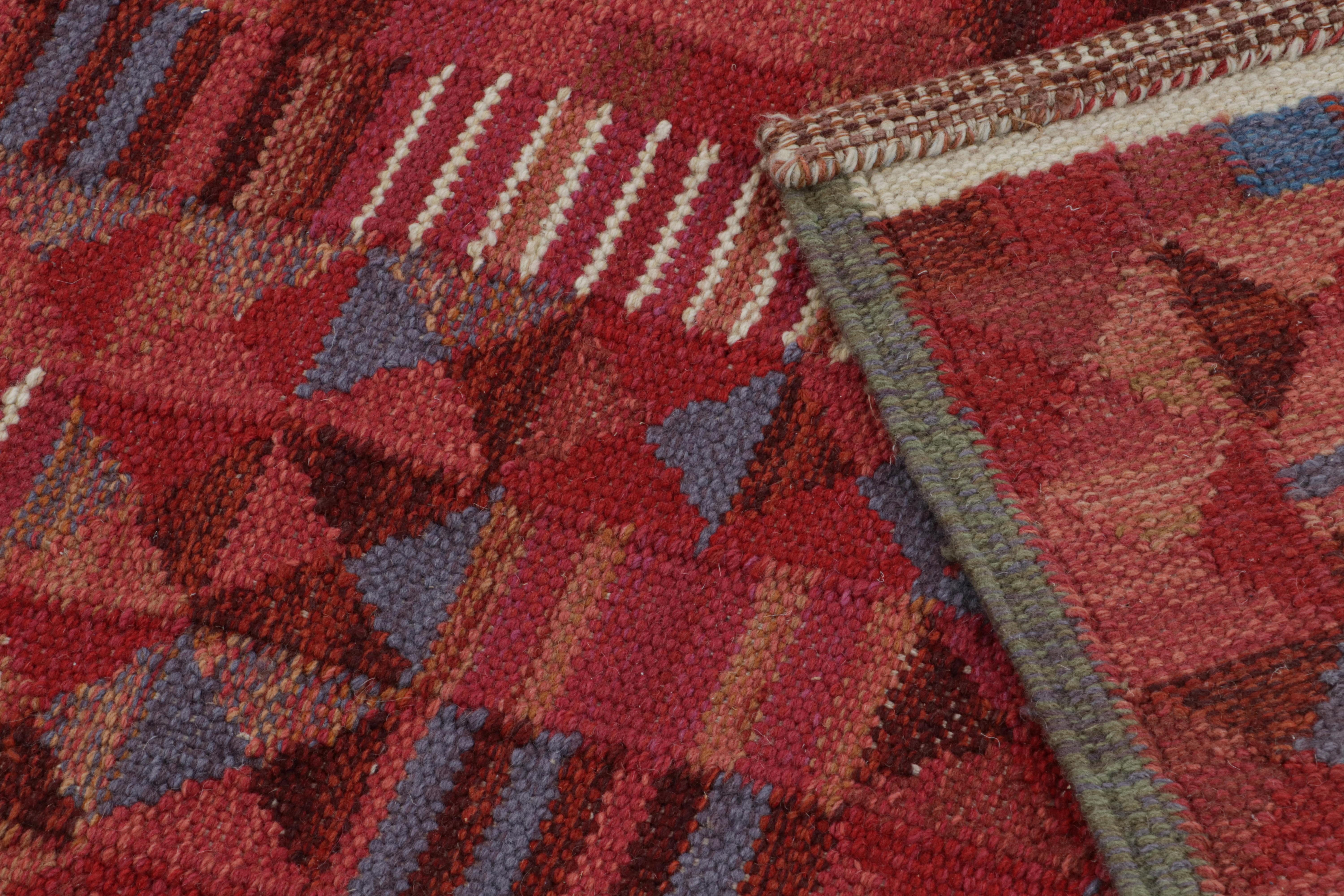 XXIe siècle et contemporain Rug & Kilim's Scandinavian Style Custom Kilim Rug in Red with Geometric Patterns (tapis Kilim personnalisé de style scandinave avec des motifs géométriques) en vente