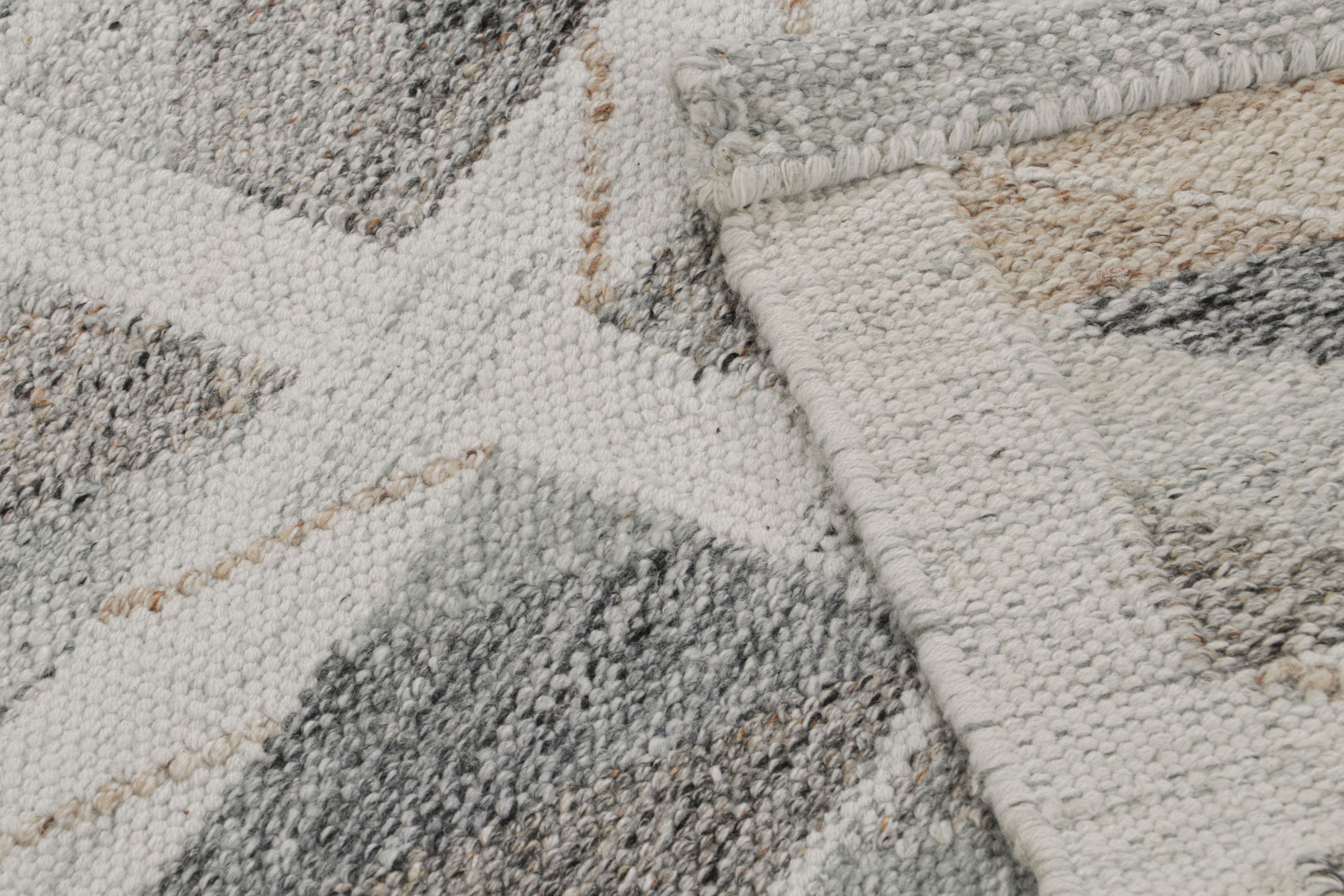 Rug & Kilim's Outdoor-Teppich im skandinavischen Stil mit Chevron-Mustern (21. Jahrhundert und zeitgenössisch) im Angebot