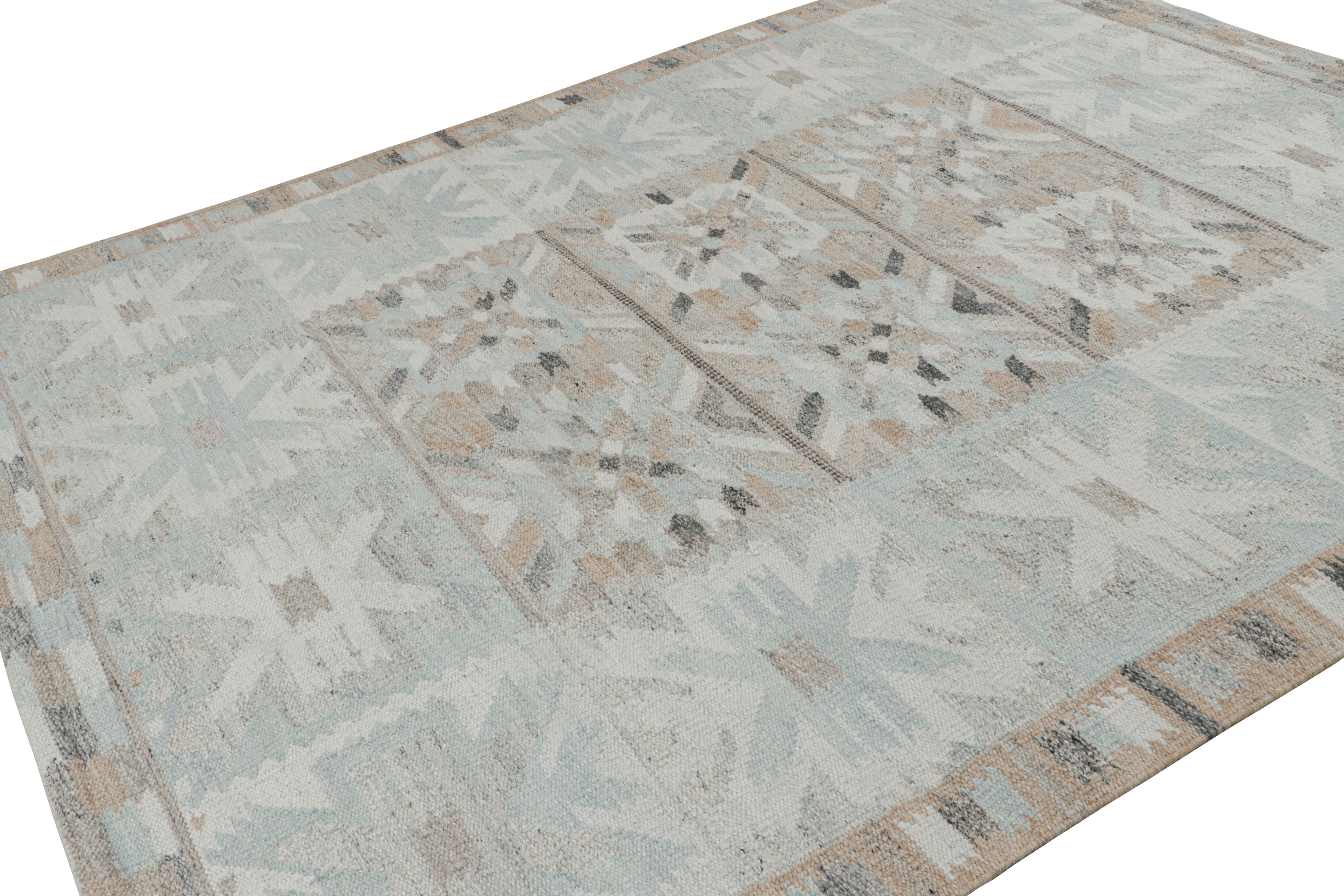 This 8x10 indoor-outdoor rug is a bold new addition to the Scandinavian Collection by Rug & Kilim. Hand-knotted in performance polyester, its design reflects a contemporary take on Swedish Deco style.

On the design: 

Its colorway favors a unique