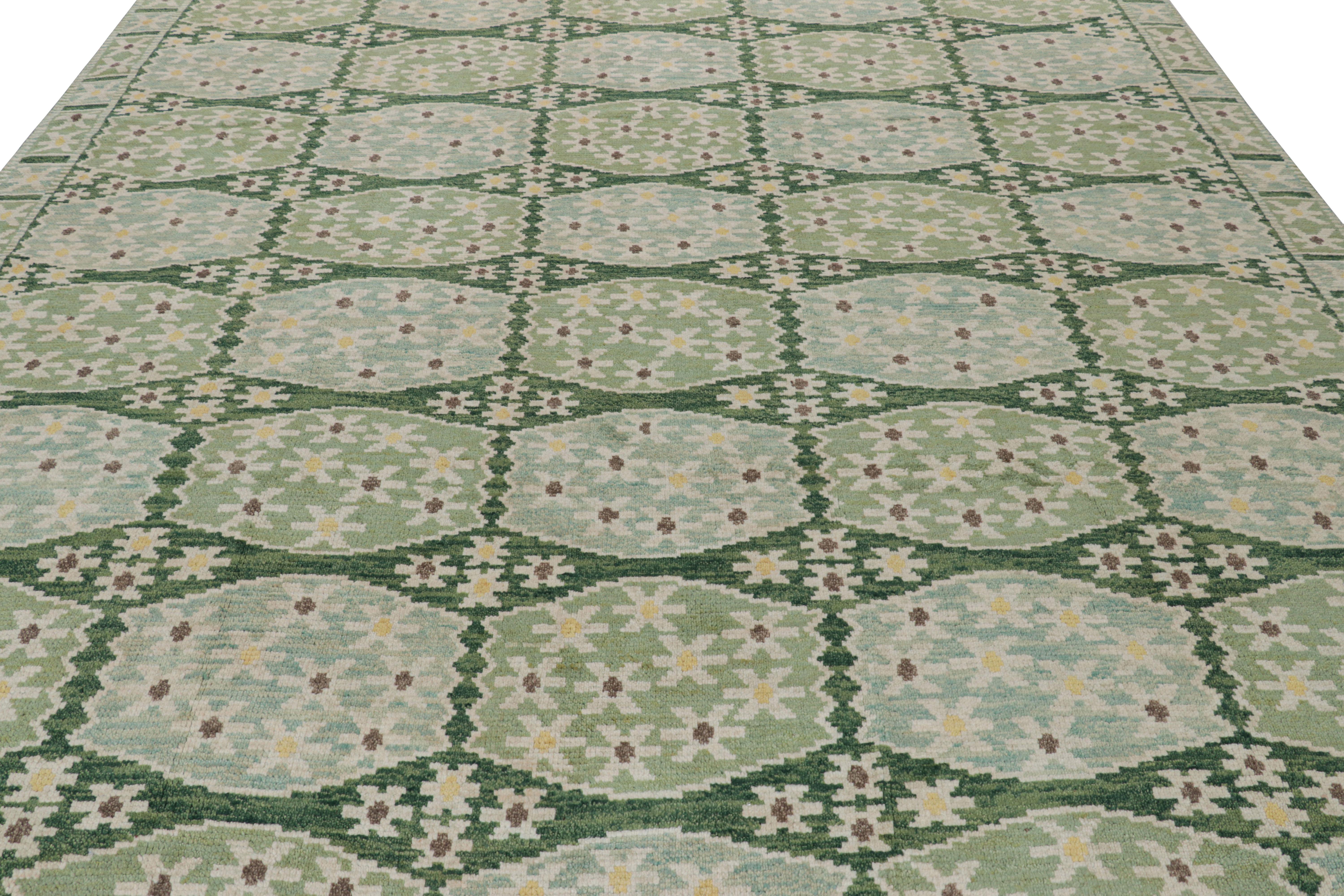 Indiano Rug & Kilim: Tappeto personalizzato in stile scandinavo in verde con medaglioni in vendita