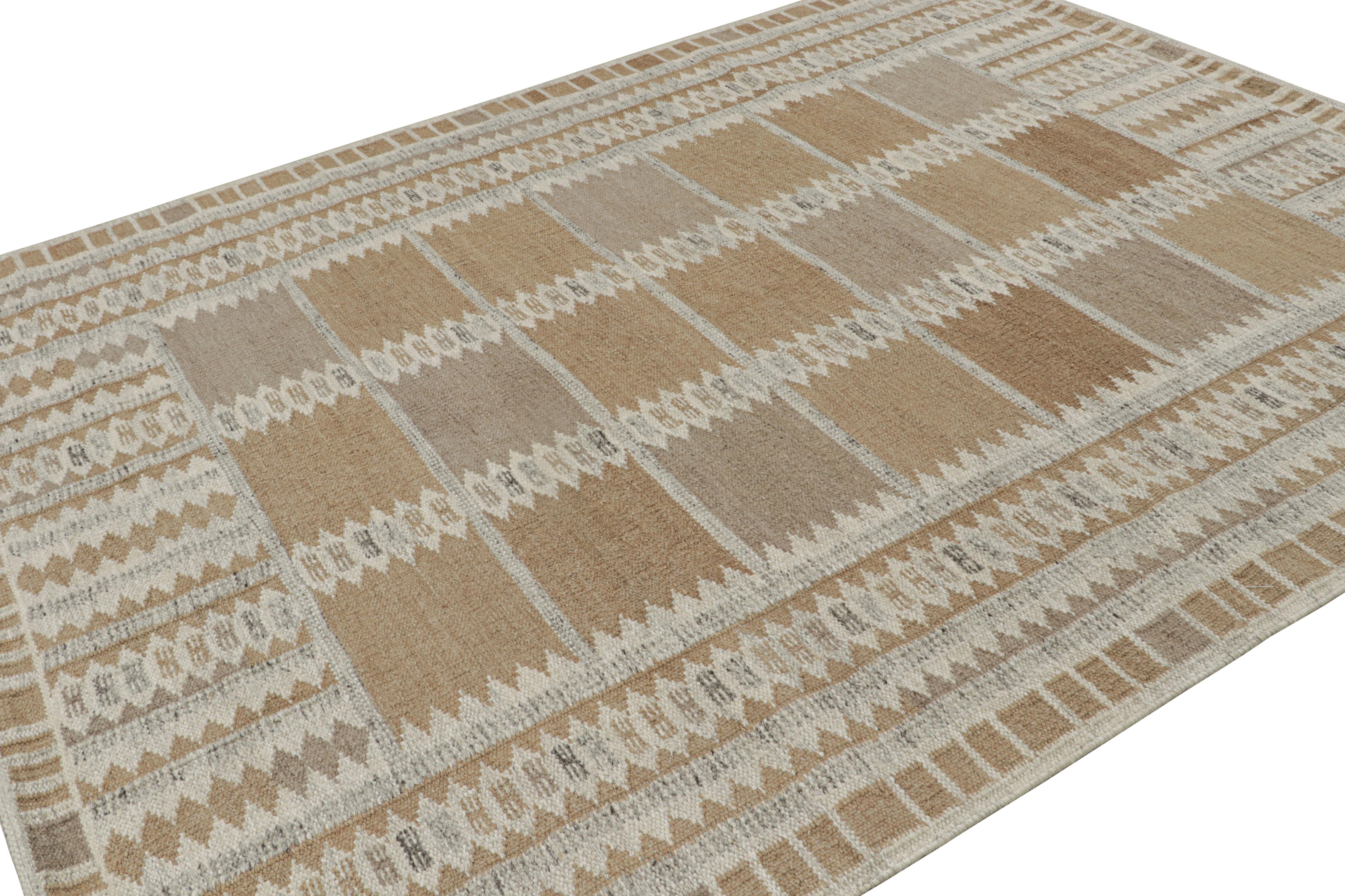 Handwoven in natural aloe, this 8x10 Scandinavian kilim rug features geometric patterns in the Swedish minimalist-meets-mid-century modern look. 

On the design: 

Admirers of the craft may admire our recently sold 8x10 flat weave from the