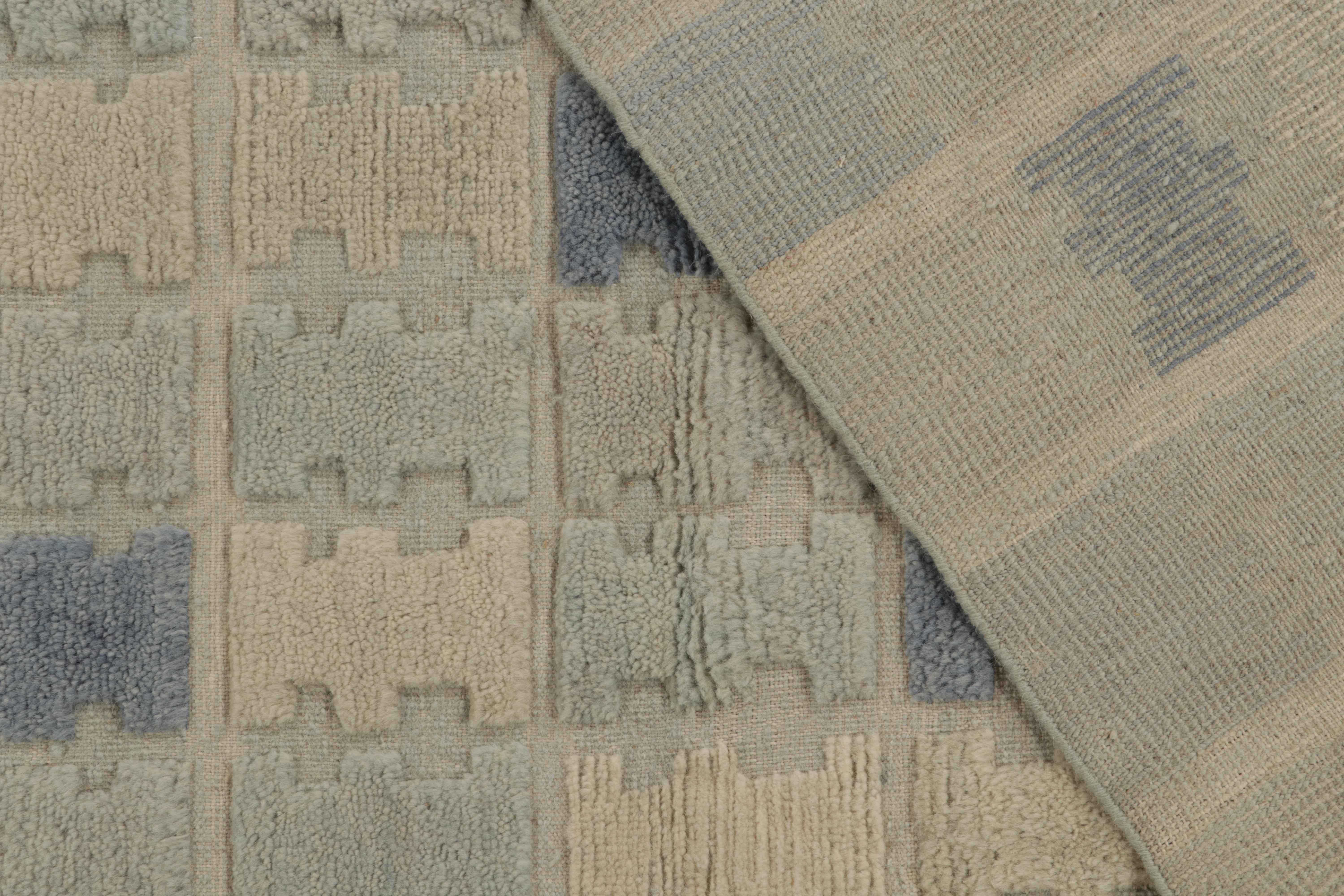 Teppich & Kilims Skandinavischer Stil, maßgefertigter Teppich in Blau und Grau mit geometrischem Muster (21. Jahrhundert und zeitgenössisch) im Angebot