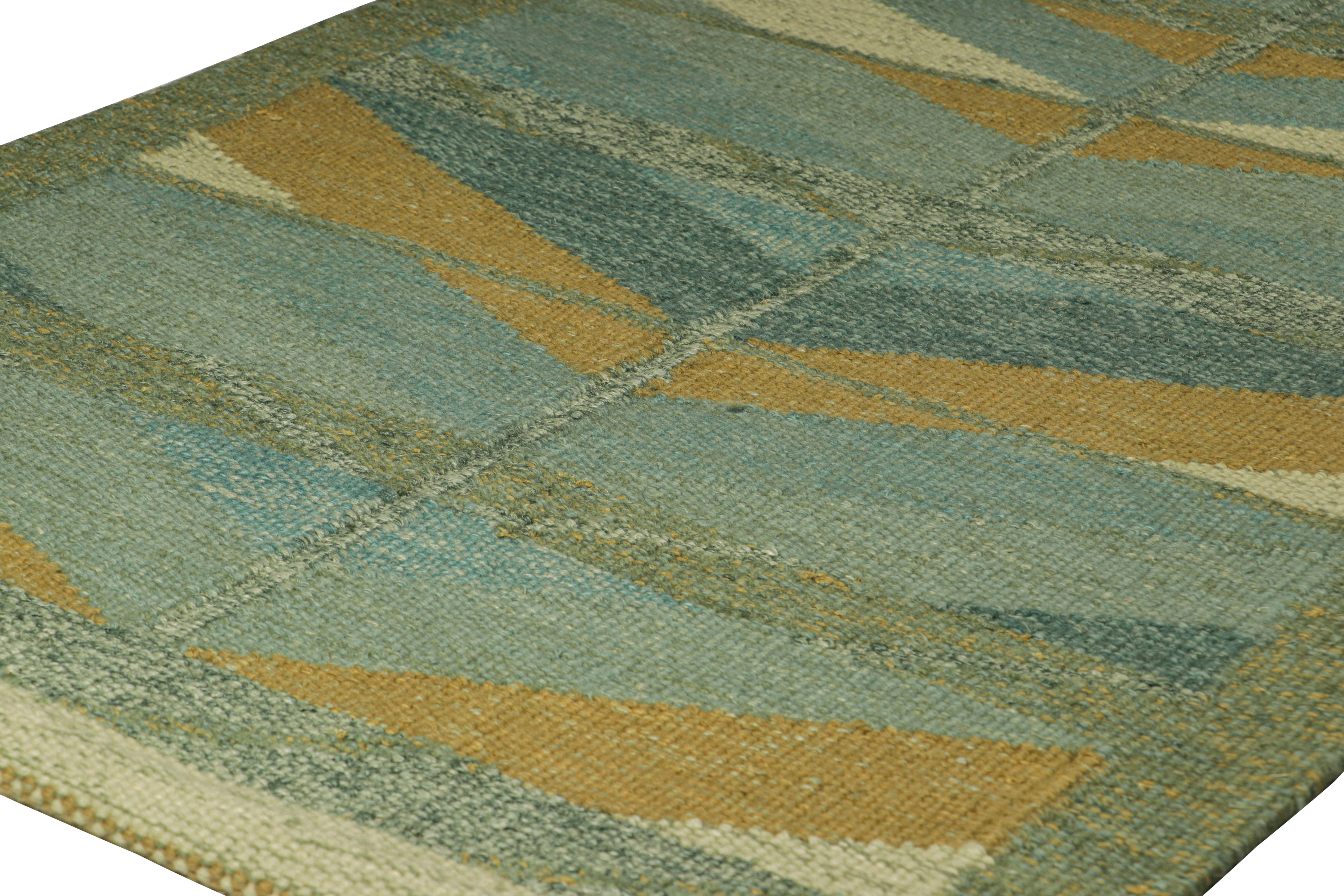 Skandinavischer Teppich von Rug & Kilim in Blau mit Chevron-Mustern (Moderne) im Angebot