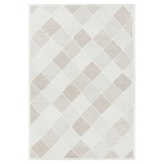 Rug & Kilim: tappeto personalizzato in stile scandinavo color crema con motivo geometrico