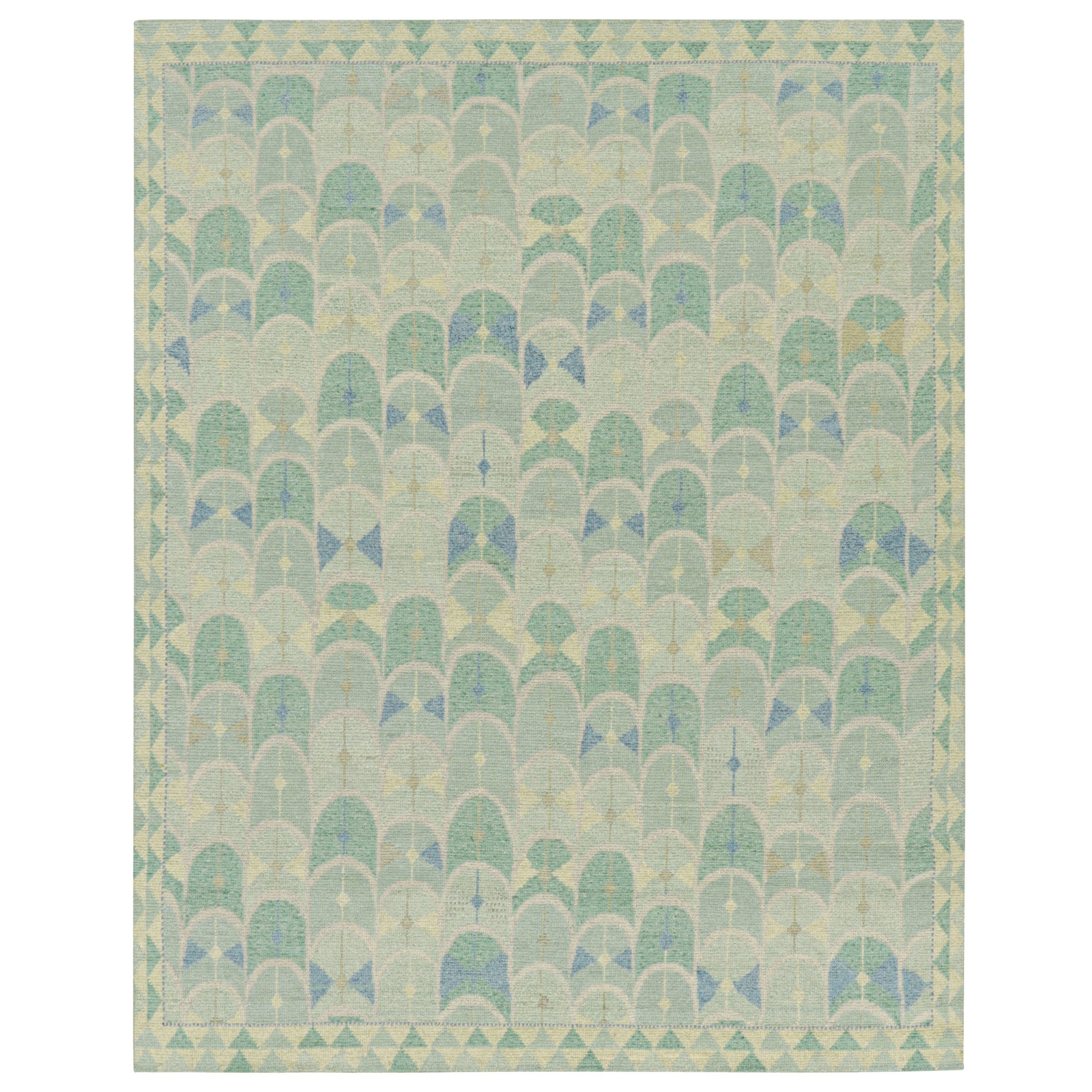 Rug & Kilim: tappeto personalizzato in stile scandinavo con motivi geometrici verdi e blu