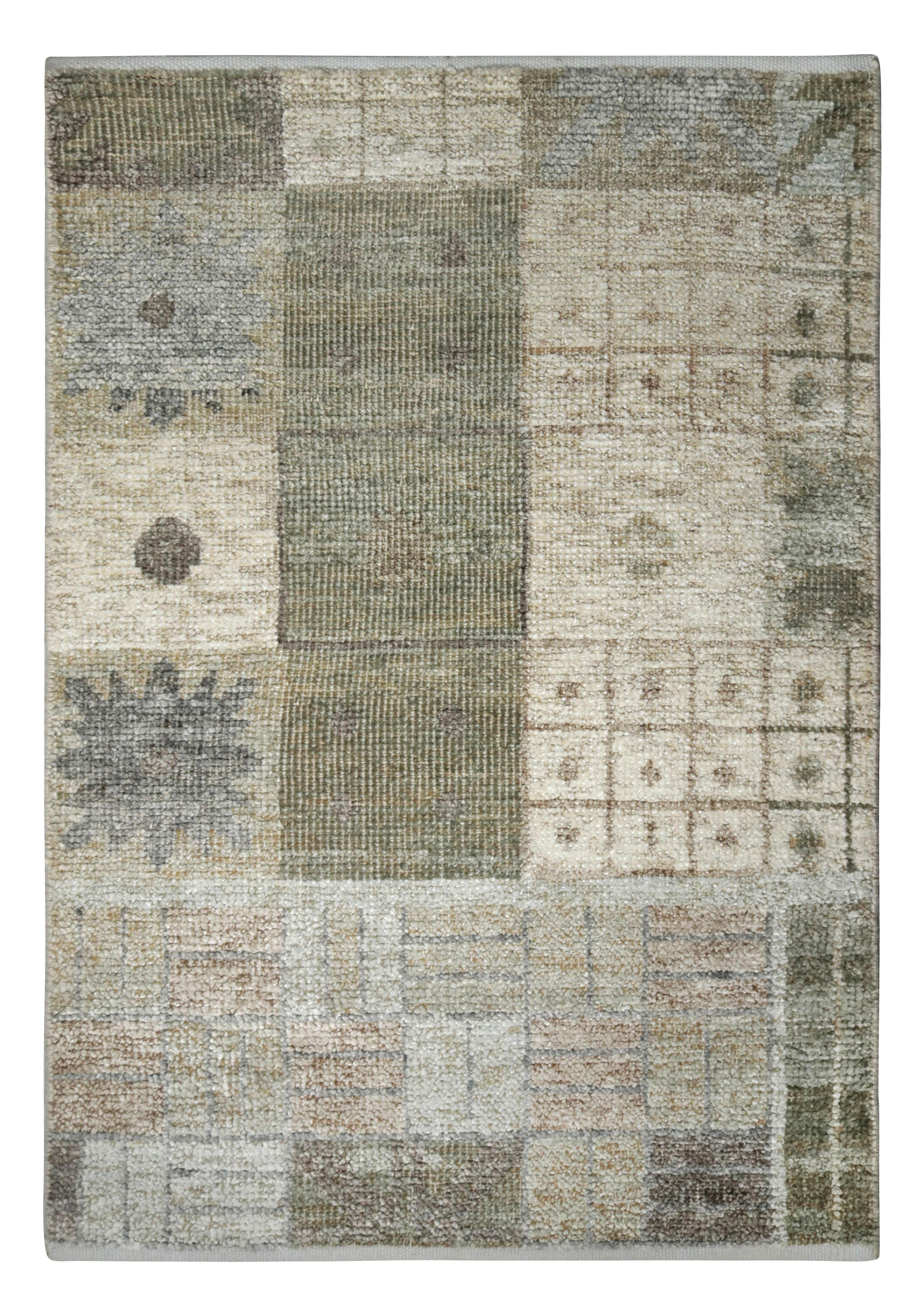 Muestra de alfombra personalizada de estilo escandinavo Rug & Kilim, diseño geométrico verde Escandinavo moderno en venta