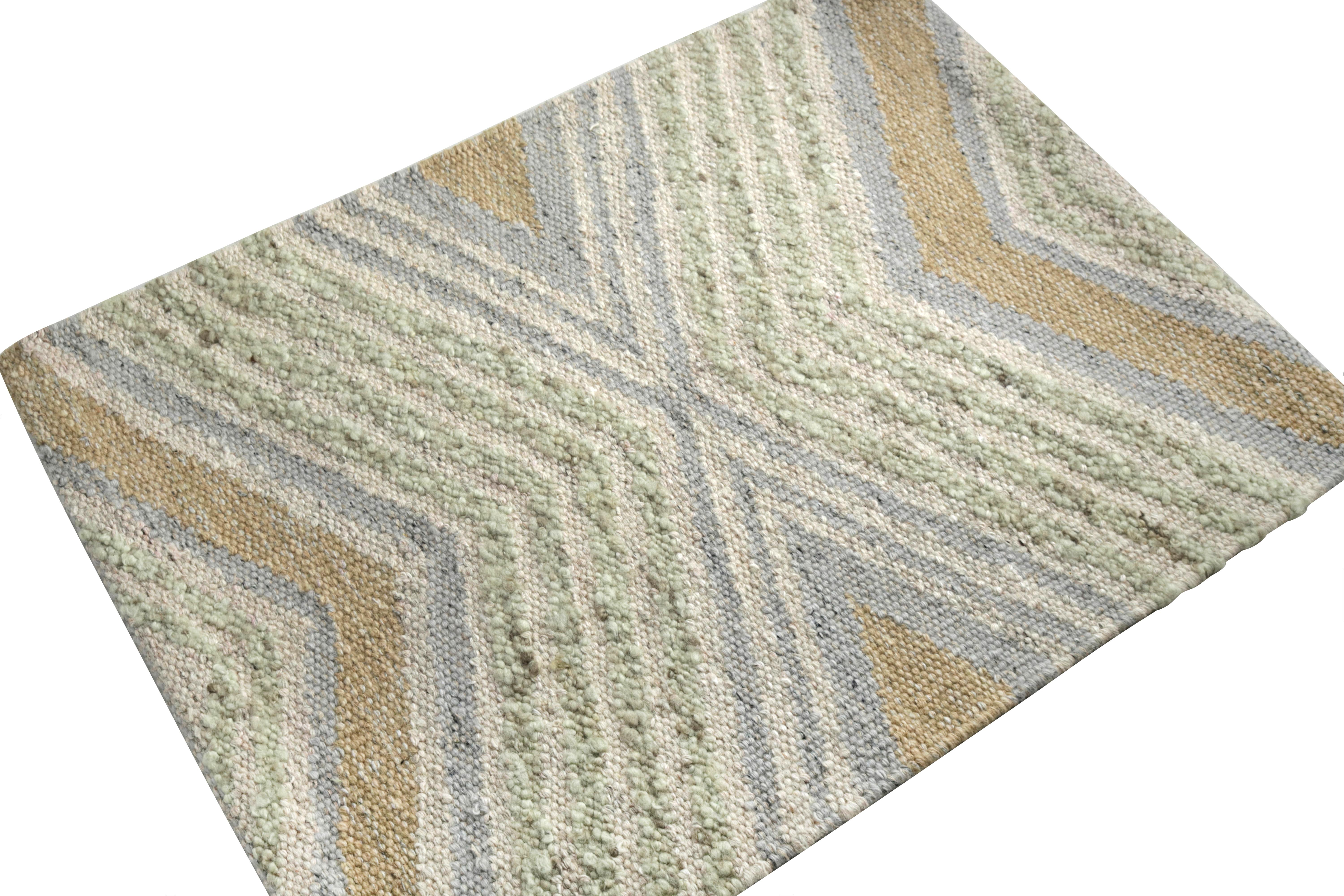 Rug & Kilim's Skandinavischer Stil Muster in Beige-Braun, Geometrisch (Indisch) im Angebot