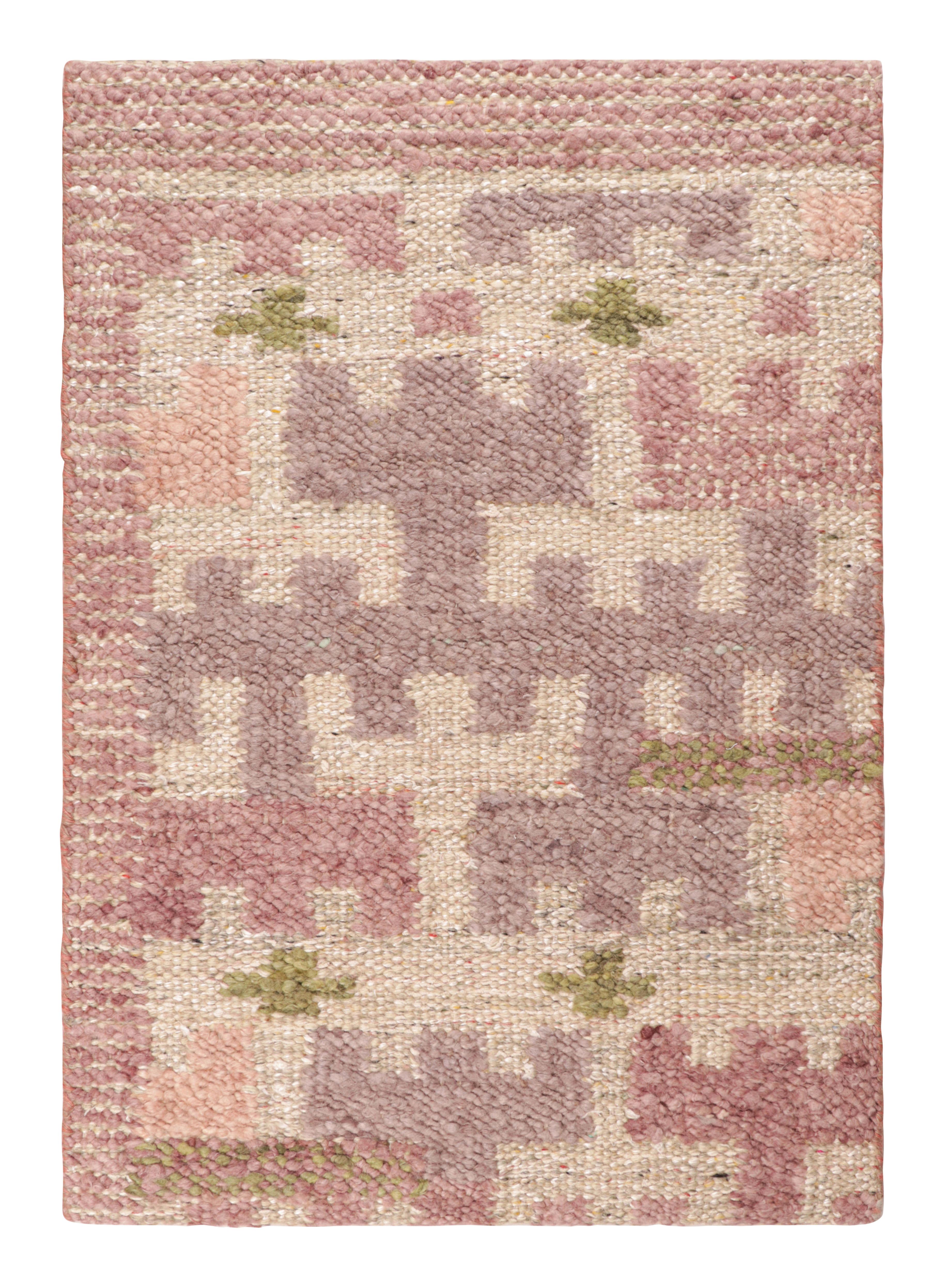 Rug & Kilim's skandinavischen Stil benutzerdefinierte Teppich Muster in lila geometrischen Mustern (Indisch) im Angebot