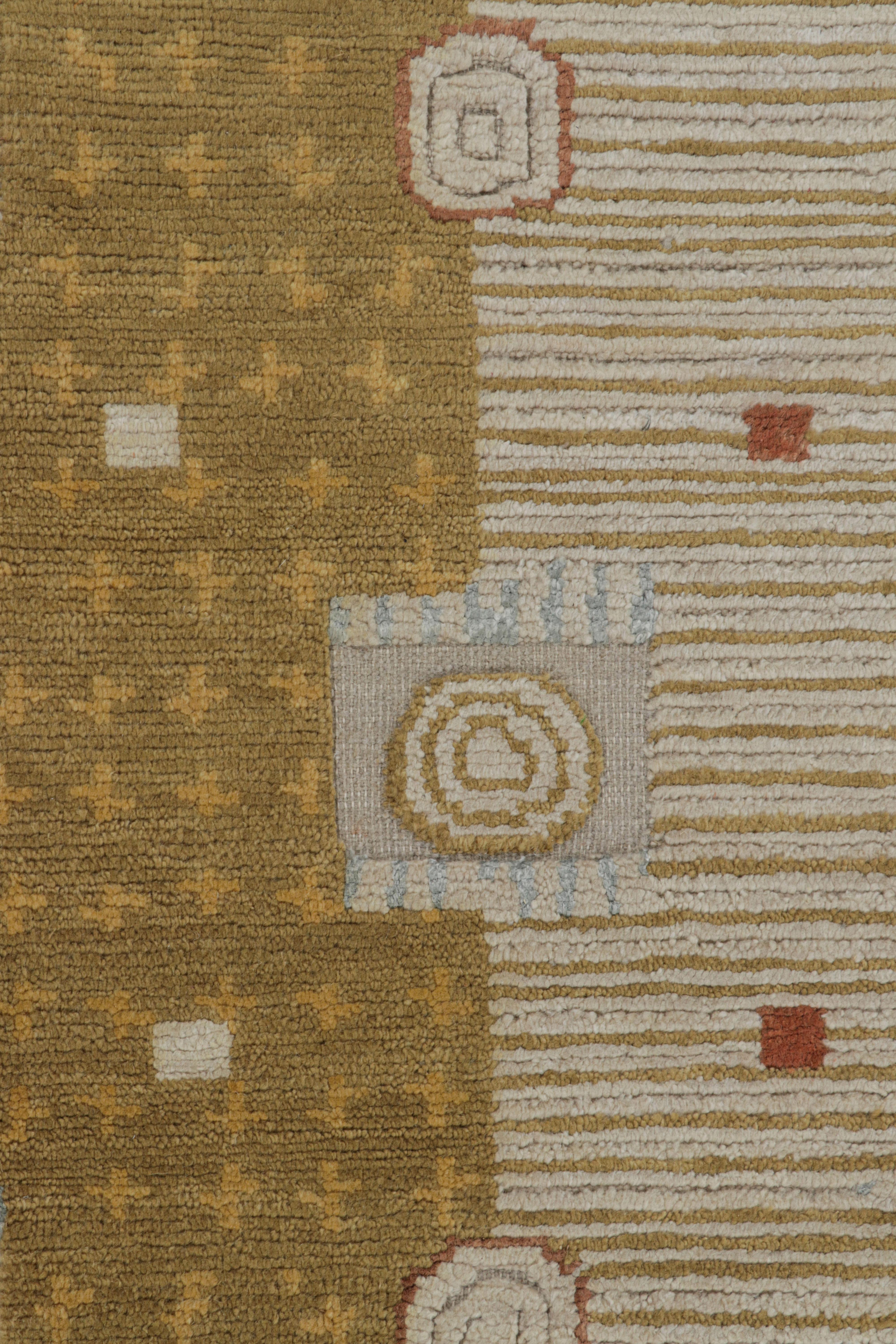 Rug & Kilim’s Scandinavian Style Custom Rug with Gold & Cream Geometric Patterns In New Condition For Sale In Long Island City, NY