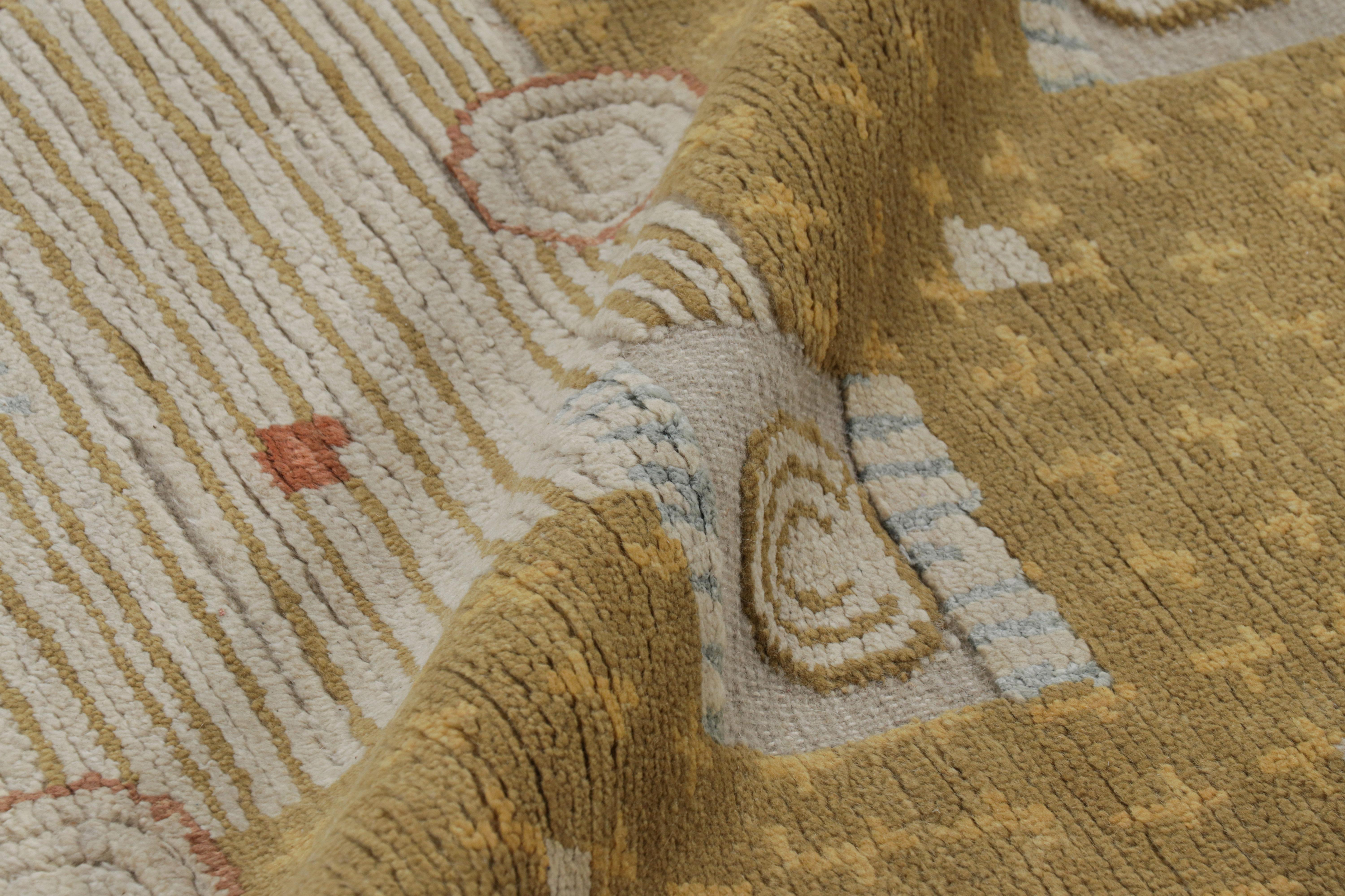 Contemporary Rug & Kilim’s Scandinavian Style Custom Rug with Gold & Cream Geometric Patterns For Sale