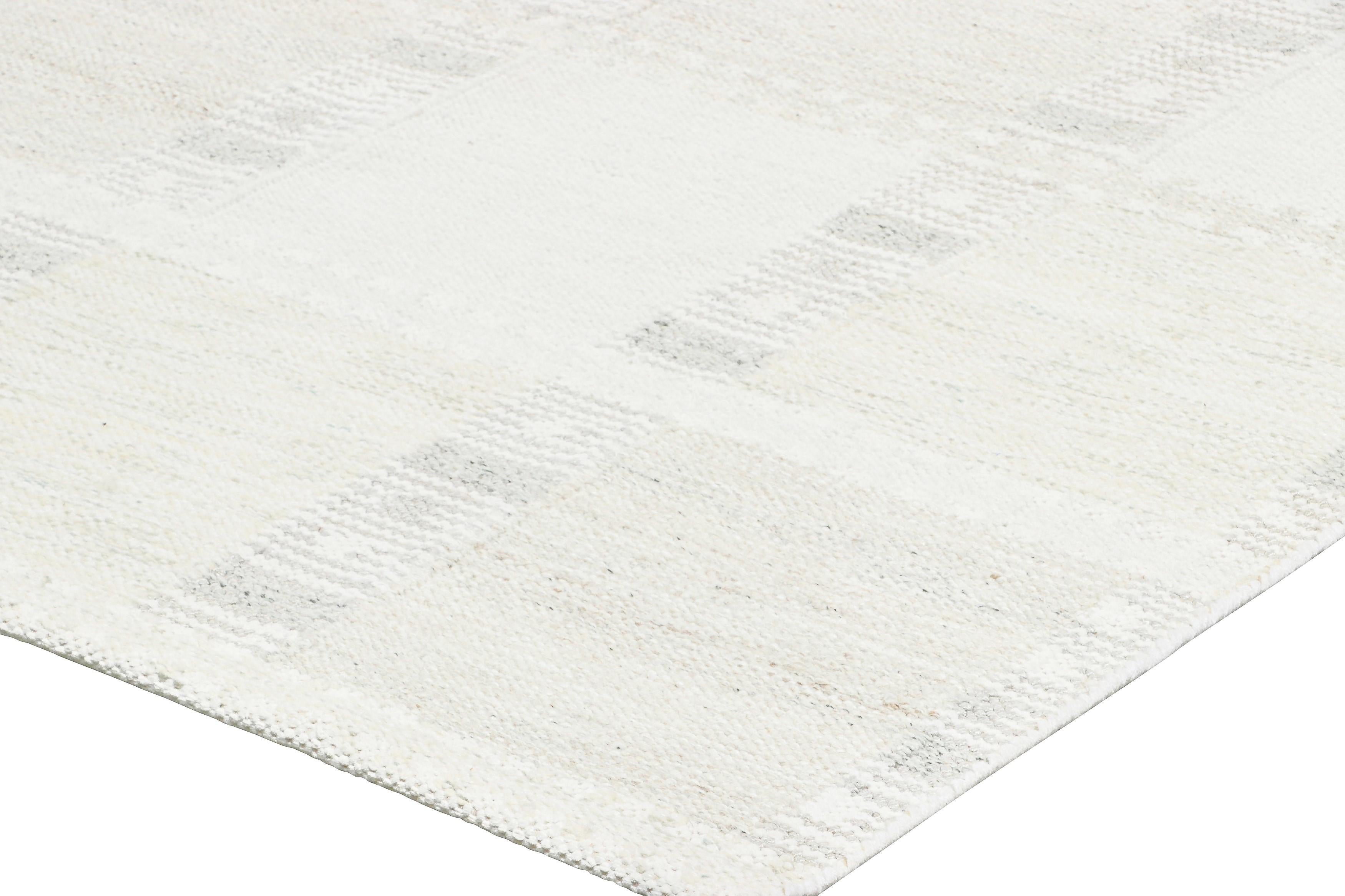 Rug & Kilim’s Scandinavian Style Custom Rug with White and Geometric Patterns In New Condition For Sale In Long Island City, NY