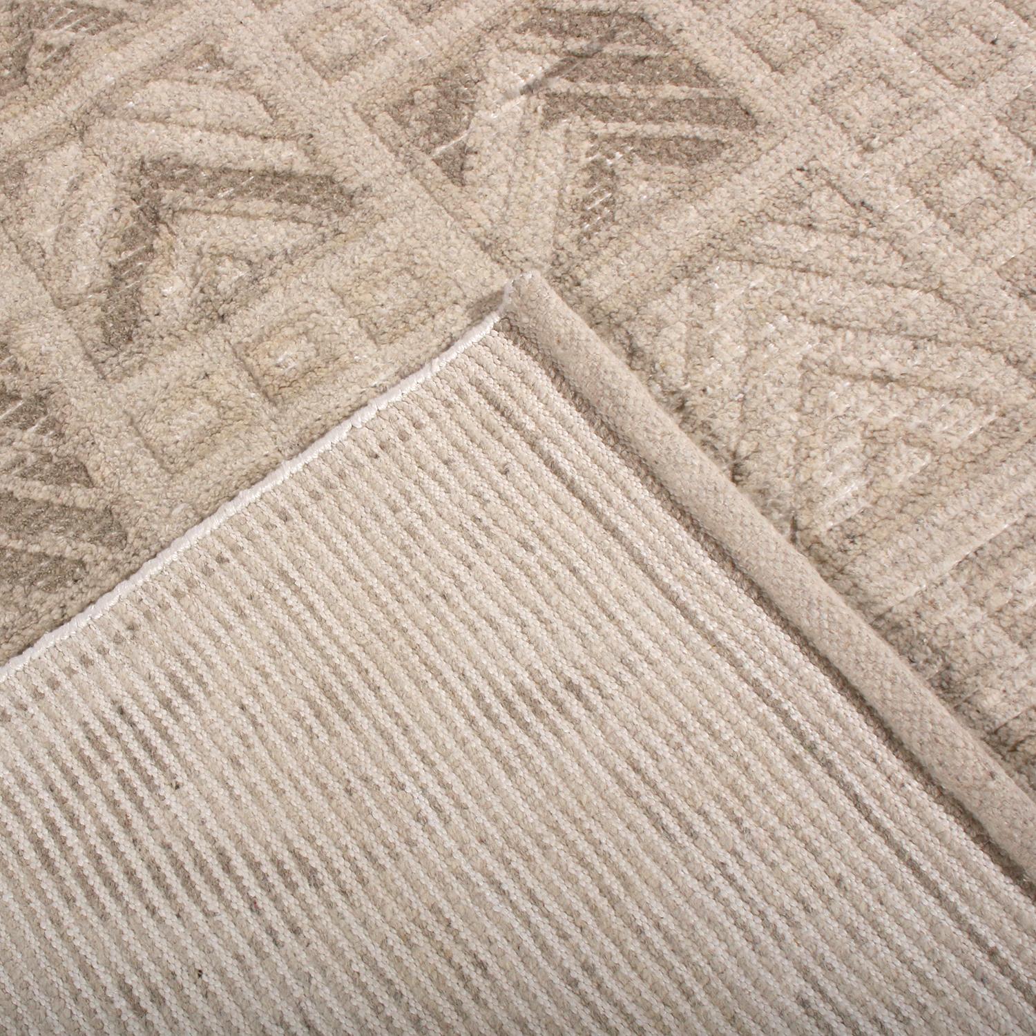 Annodato a mano Rug & Kilim - Tappeto geometrico in lana beige e grigio in stile scandinavo in vendita