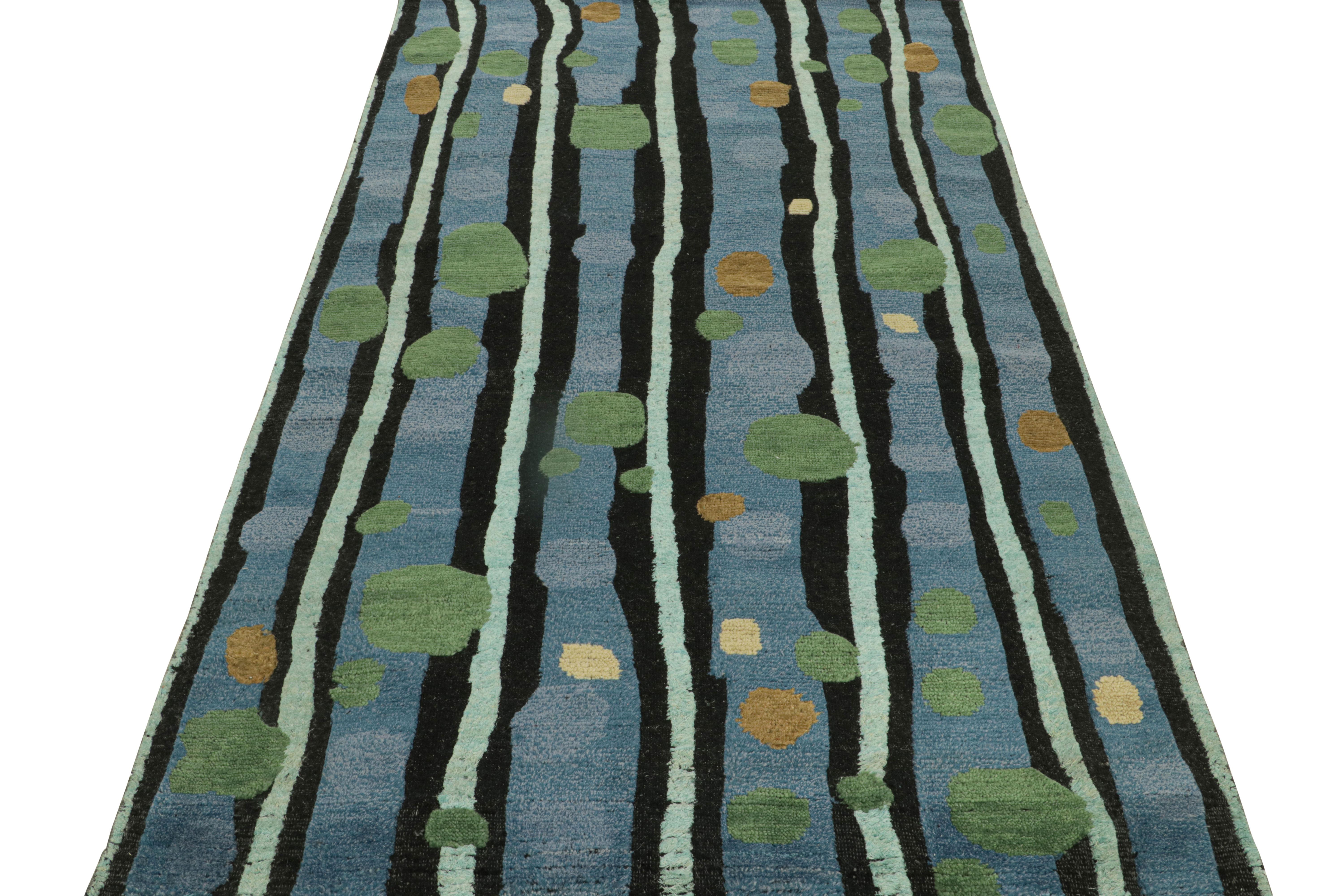 Scandinavo moderno Rug & Kilim: un tappeto geometrico in stile scandinavo dal design retrò in vendita