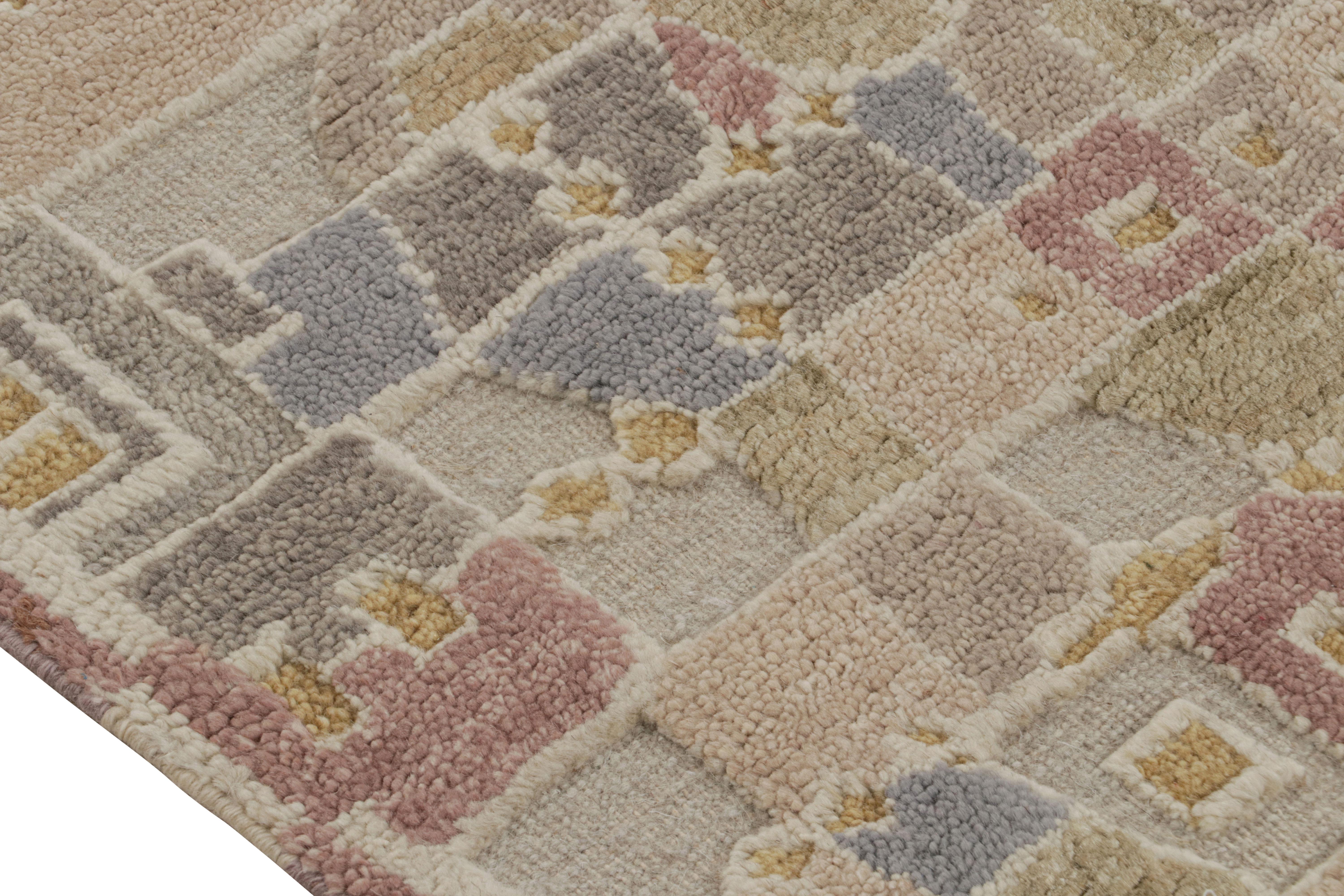 Rug & Kilim's Skandinavischer Stil Polychromatischer Geometrischer Teppich mit hoher Textur (Handgeknüpft) im Angebot