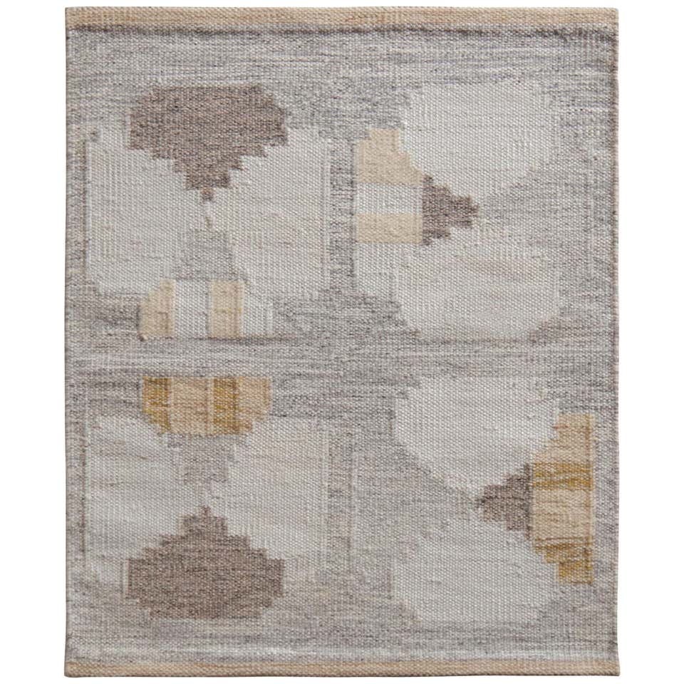 Modern Scandinavian Rug with Ivory and Gray 'Chess Board' Patterns For ...