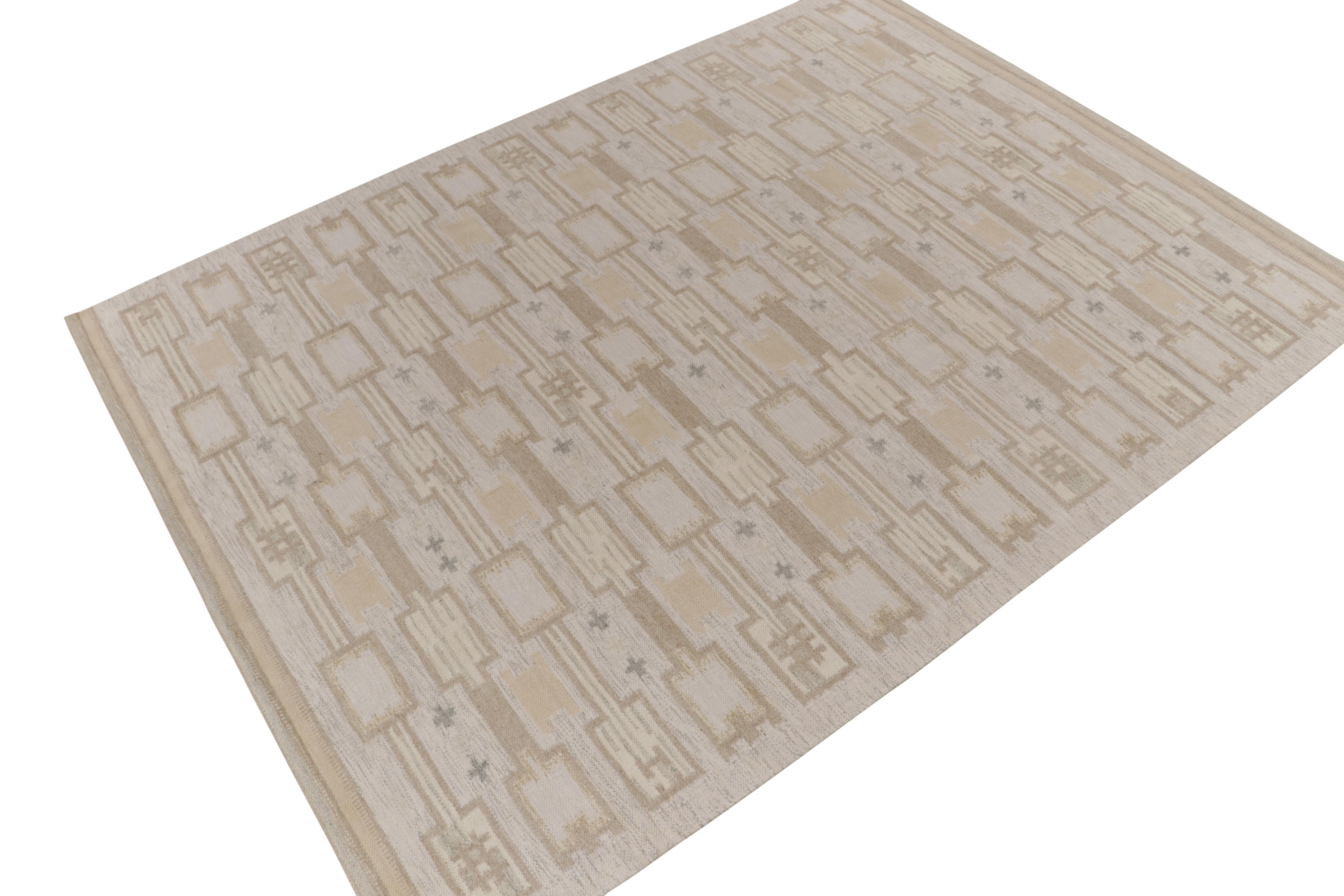 Un élégant tissage plat de la collection Kilim scandinave primée de Rug & Kilim. 

Sur le design : Illustré à l'échelle 9x12, ce kilim possède une sensibilité texturale exemplaire qui s'intègre parfaitement au motif géométrique uniforme dans des