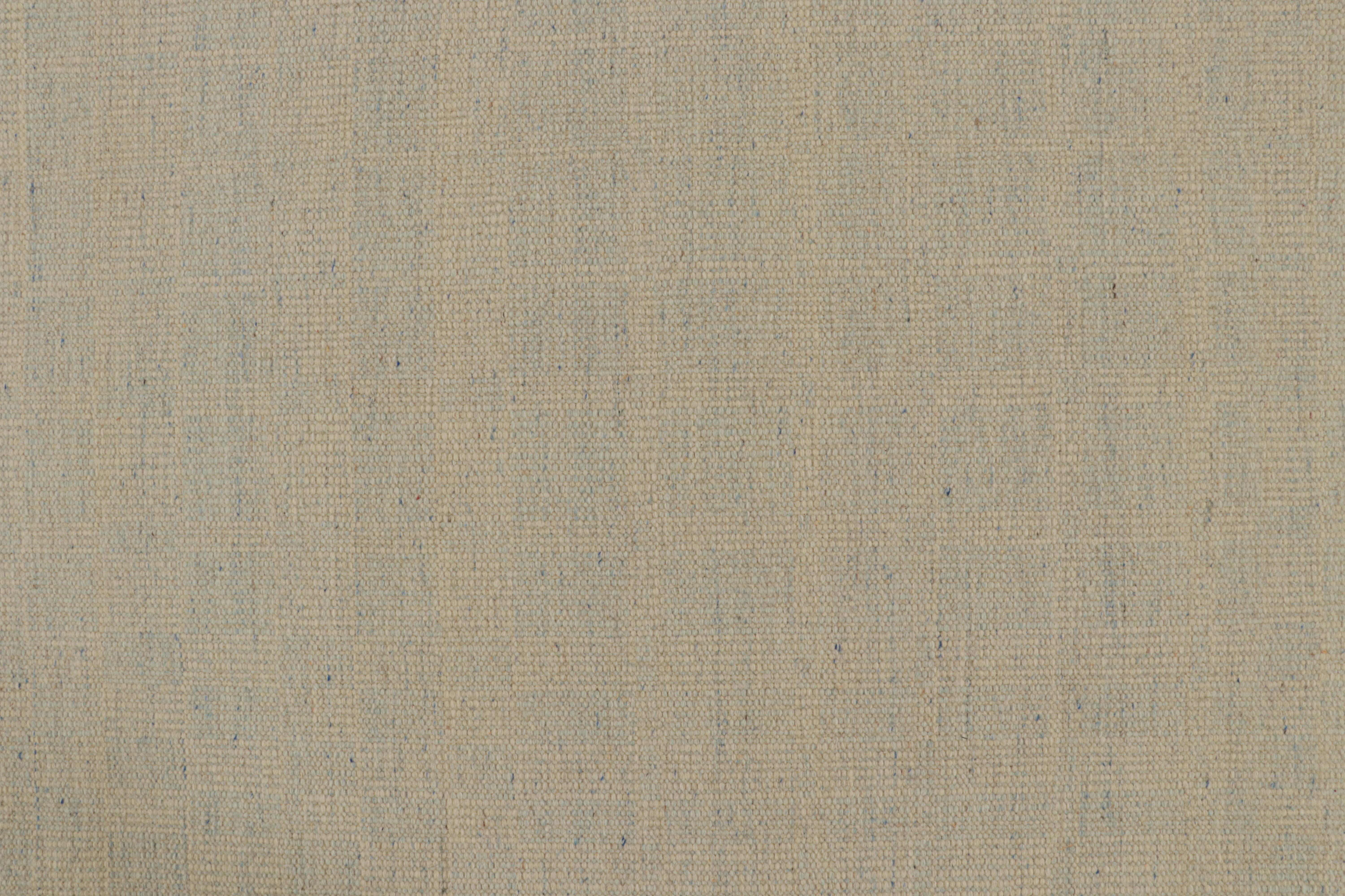 Rug & Kilim's skandinavischer Stil Kilim in Beige & Blau Geometrisches Muster im Zustand „Neu“ im Angebot in Long Island City, NY