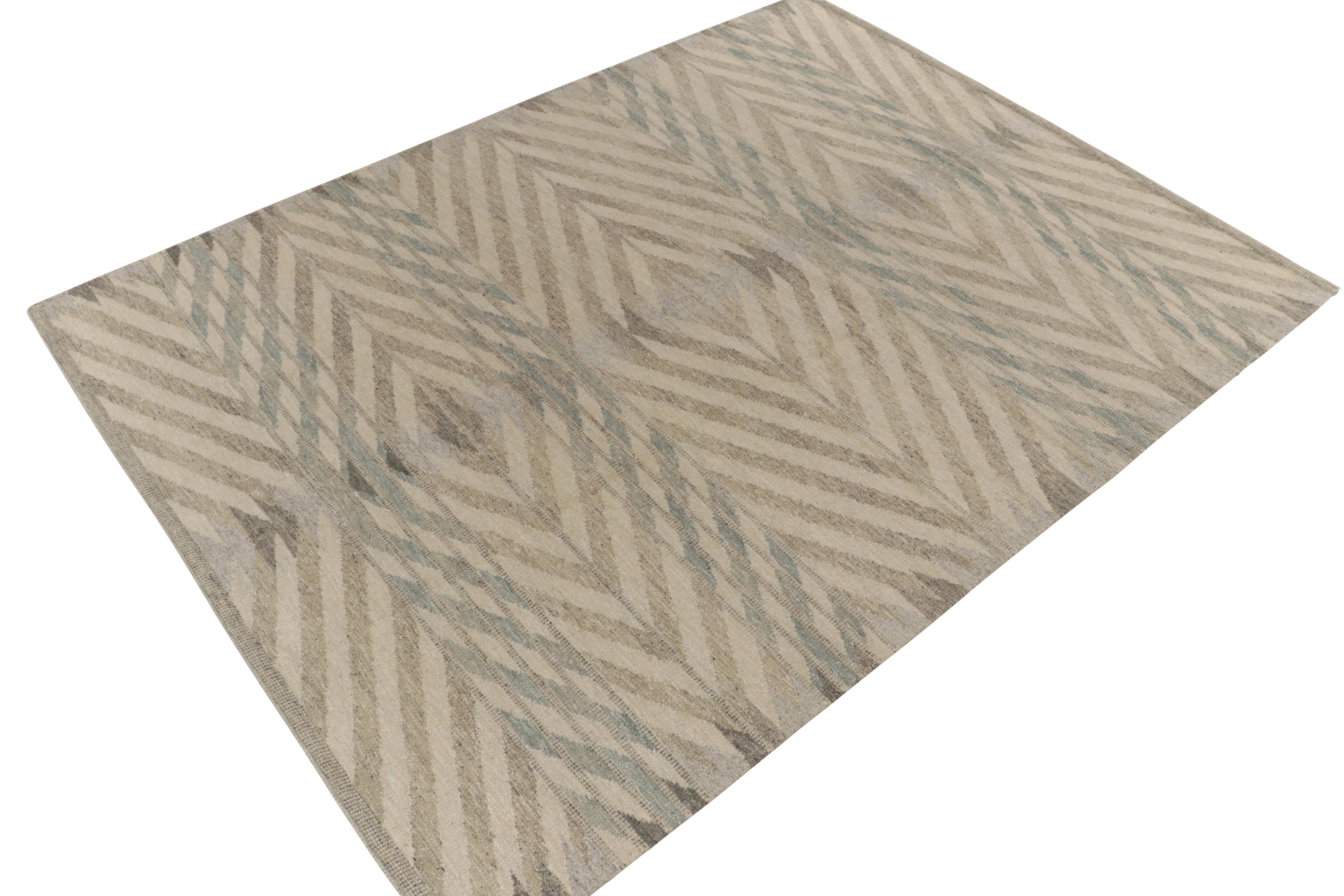 Rug & Kilim’s innovative take on Scandinavian Kilims, from our celebrated flatweave line of the titular award-winning collection. This 8x10 rug exemplifies the finesse of Swedish aesthetics with a rippling geometric pattern casting a 3D impression