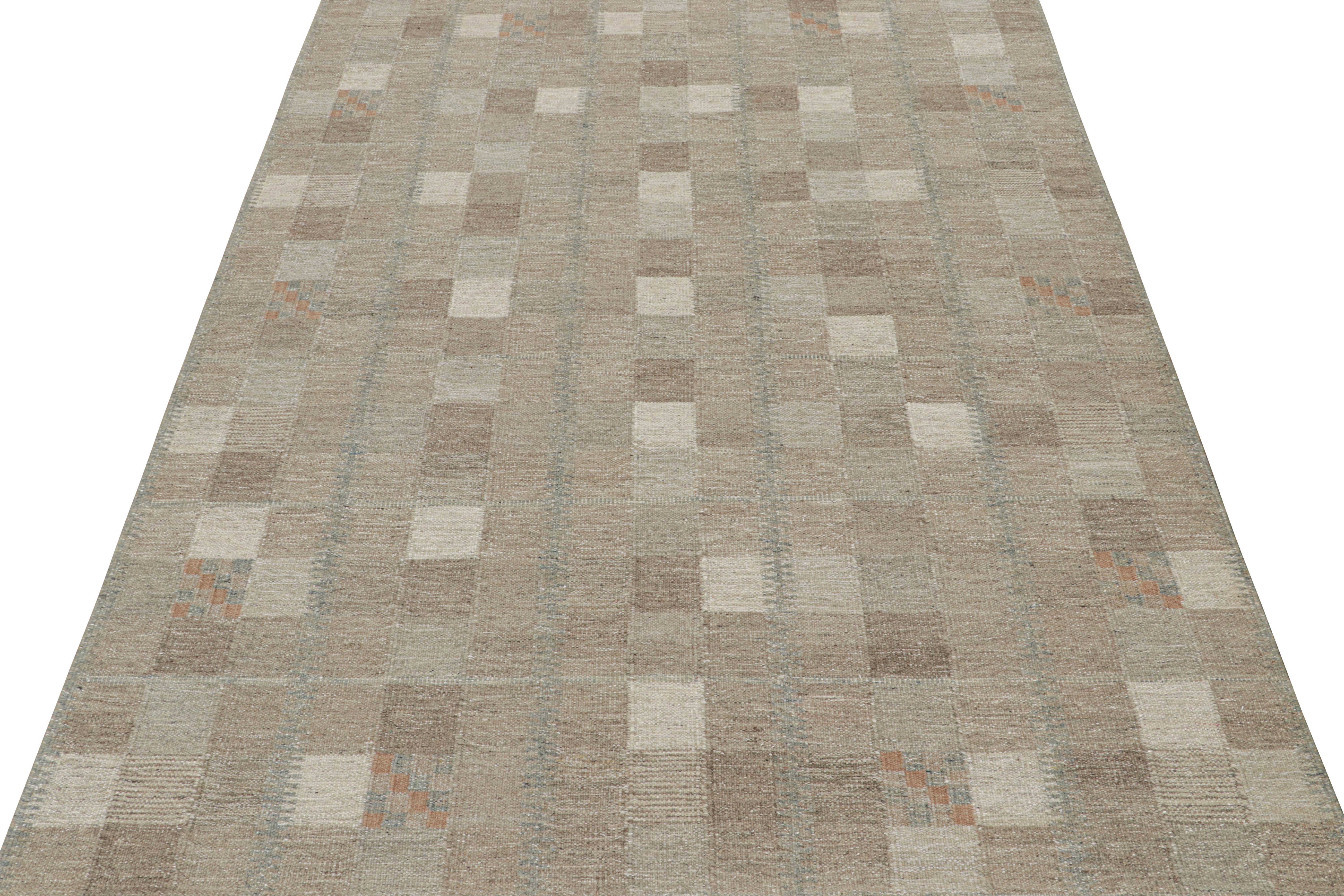 Modern Rug & Kilim’s Scandinavian Style Kilim in Beige-Brown and Gray Geometric Pattern For Sale