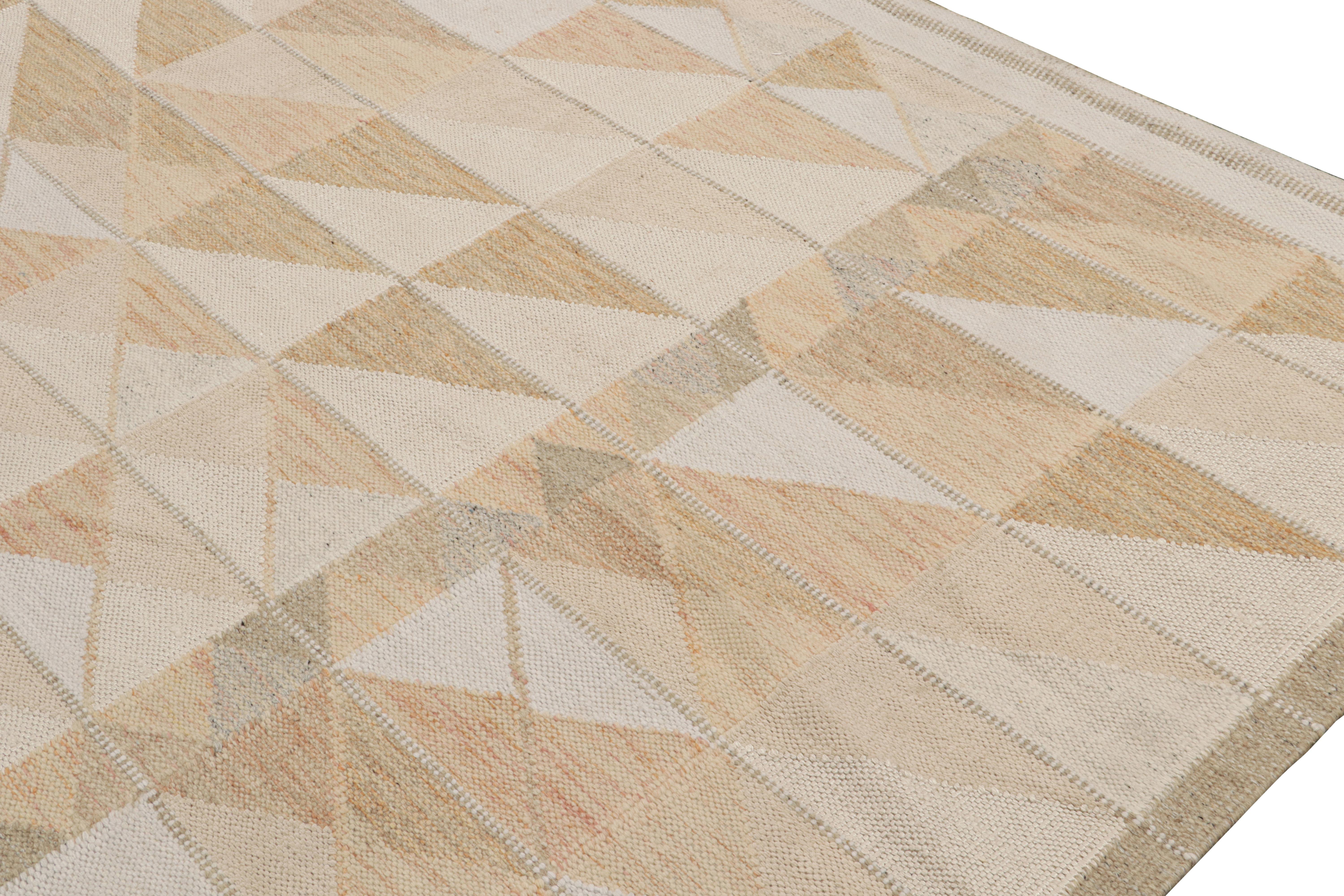 Hand-Woven Rug & Kilim’s Scandinavian Style Kilim in Beige & Brown Geometric Patterns For Sale