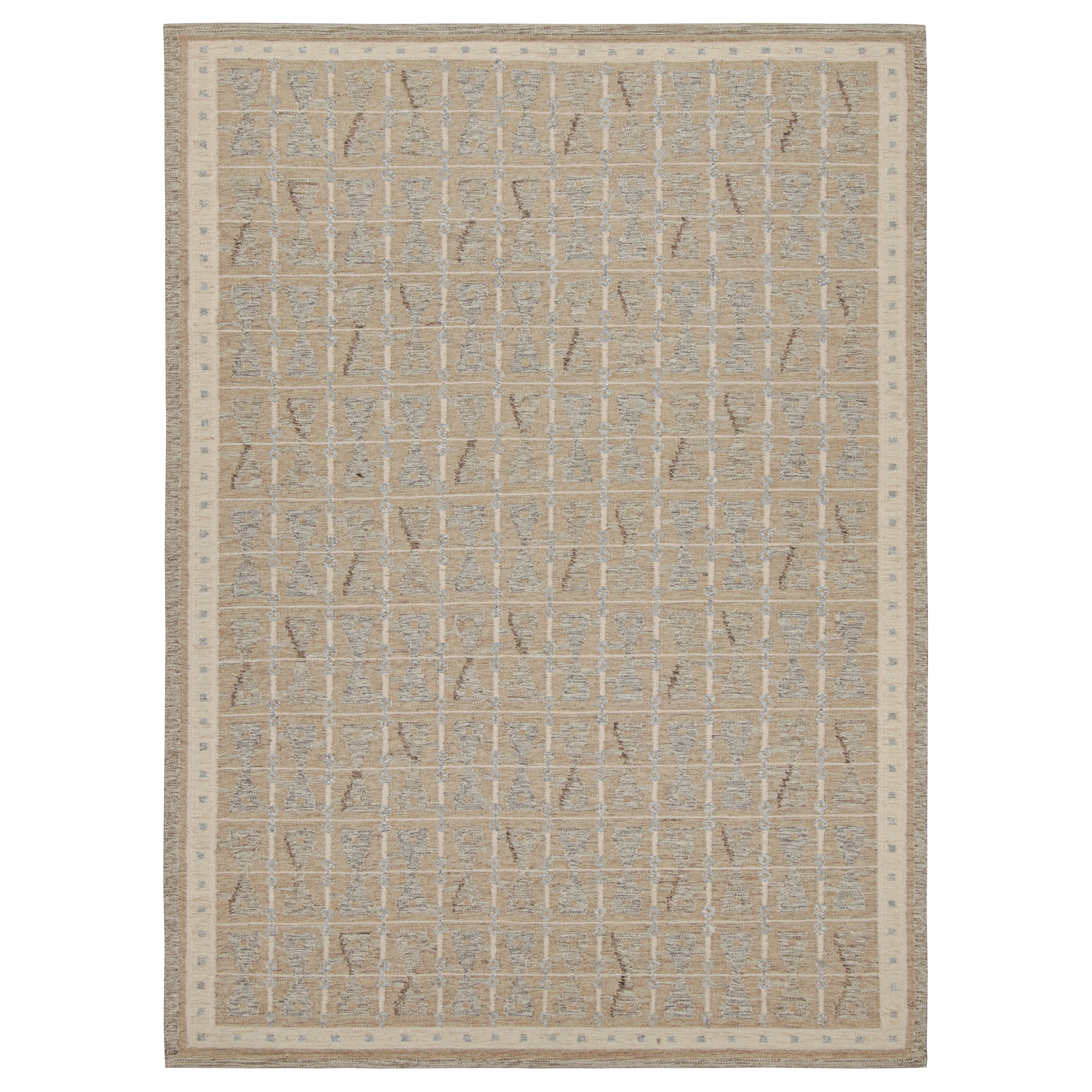 Rug & Kilim's skandinavischer Stil-Kilim in Beige-Braun mit geometrischen Mustern