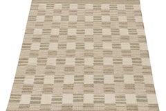 Rug & Kilim's Scandinavian Style Kilim in Beige-Brown & White Geometric Pattern (Kilim de style scandinave à motif géométrique beige, marron et blanc)