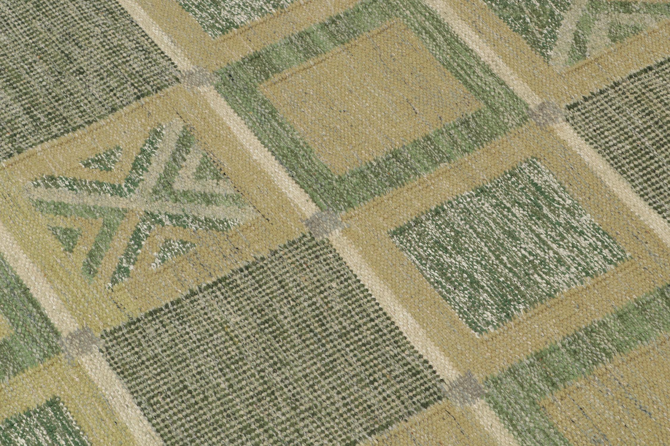 Rug & Kilim’s Scandinavian Style kilim in Beige, Grey & Green Geometric Pattern In New Condition For Sale In Long Island City, NY