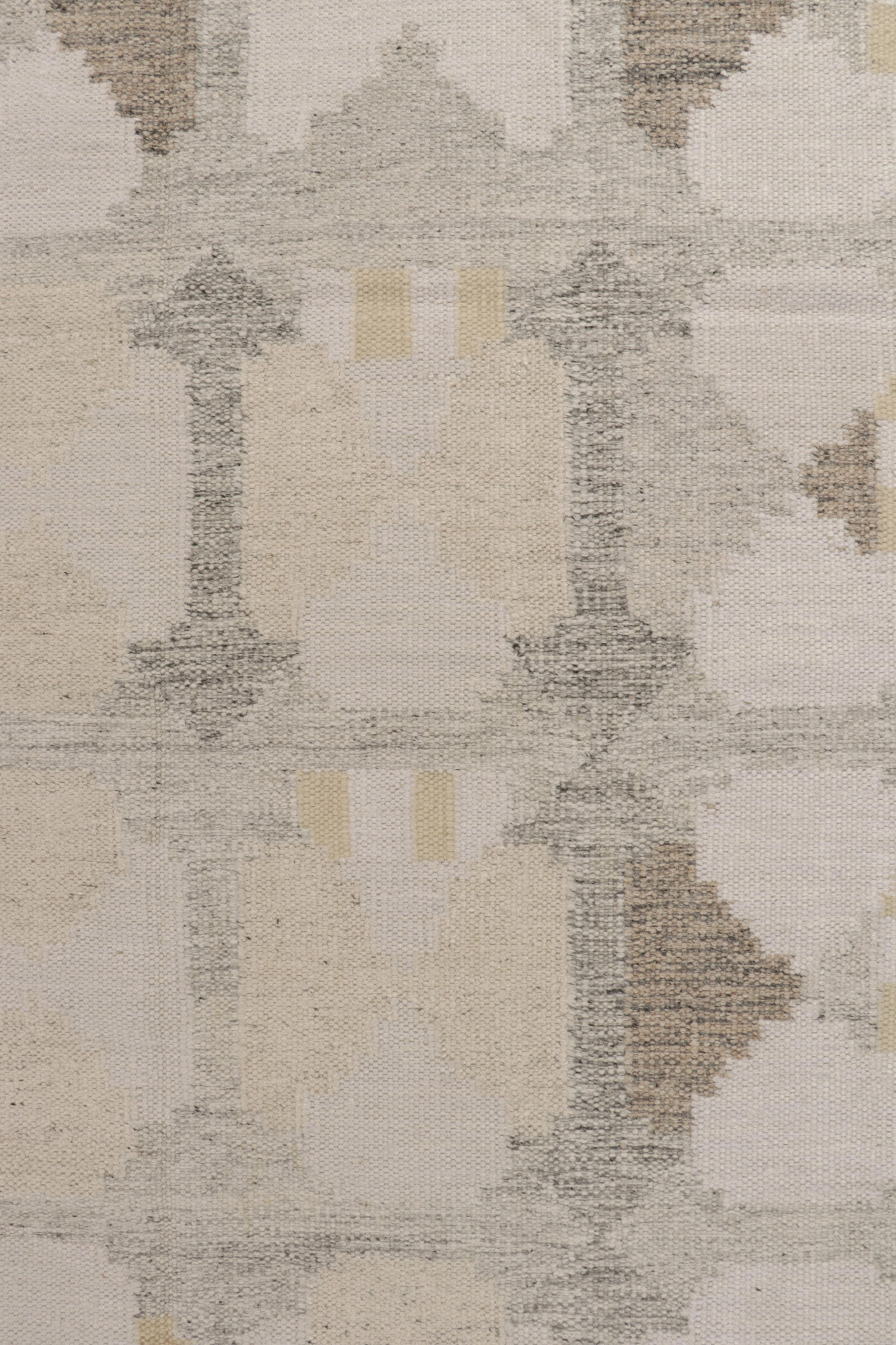 Rug & Kilim's Scandinavian Style Kilim in Beige, White, Black  In New Condition For Sale In Long Island City, NY