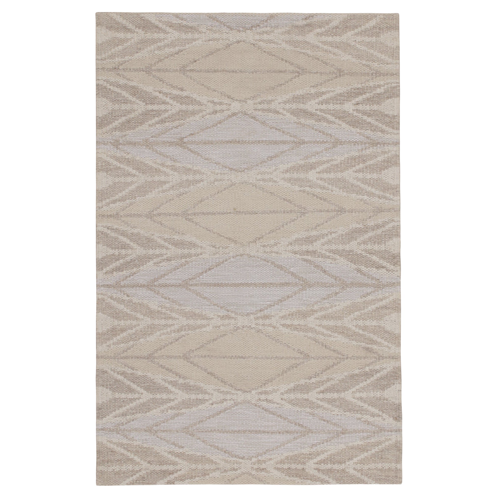 Rug & Kilim’s Scandinavian Style Kilim in Beige, White & Blue Geometric Pattern