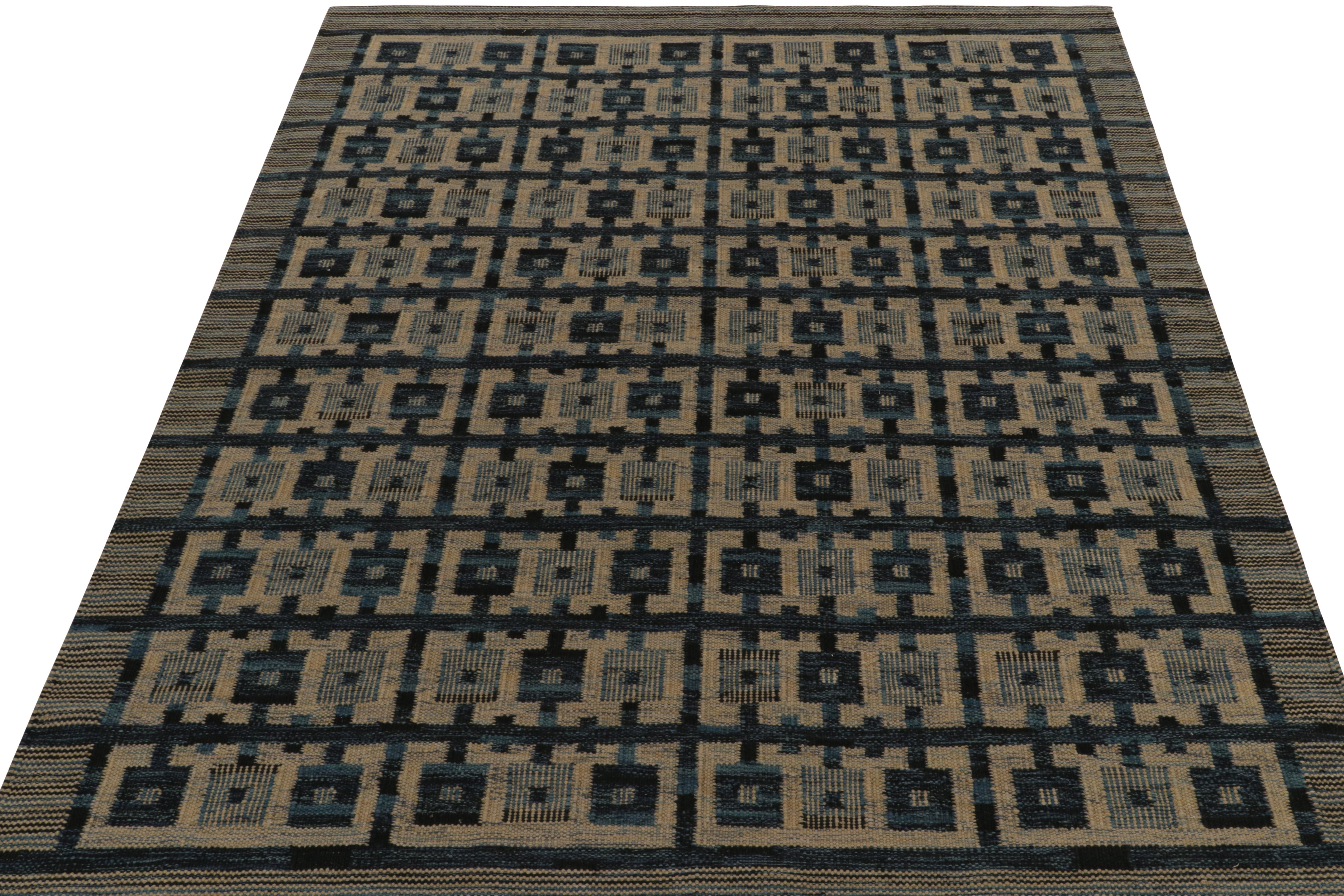 Scandinavo moderno Rug & Kilim: Kilim in stile scandinavo con motivi geometrici blu e beige-marrone in vendita