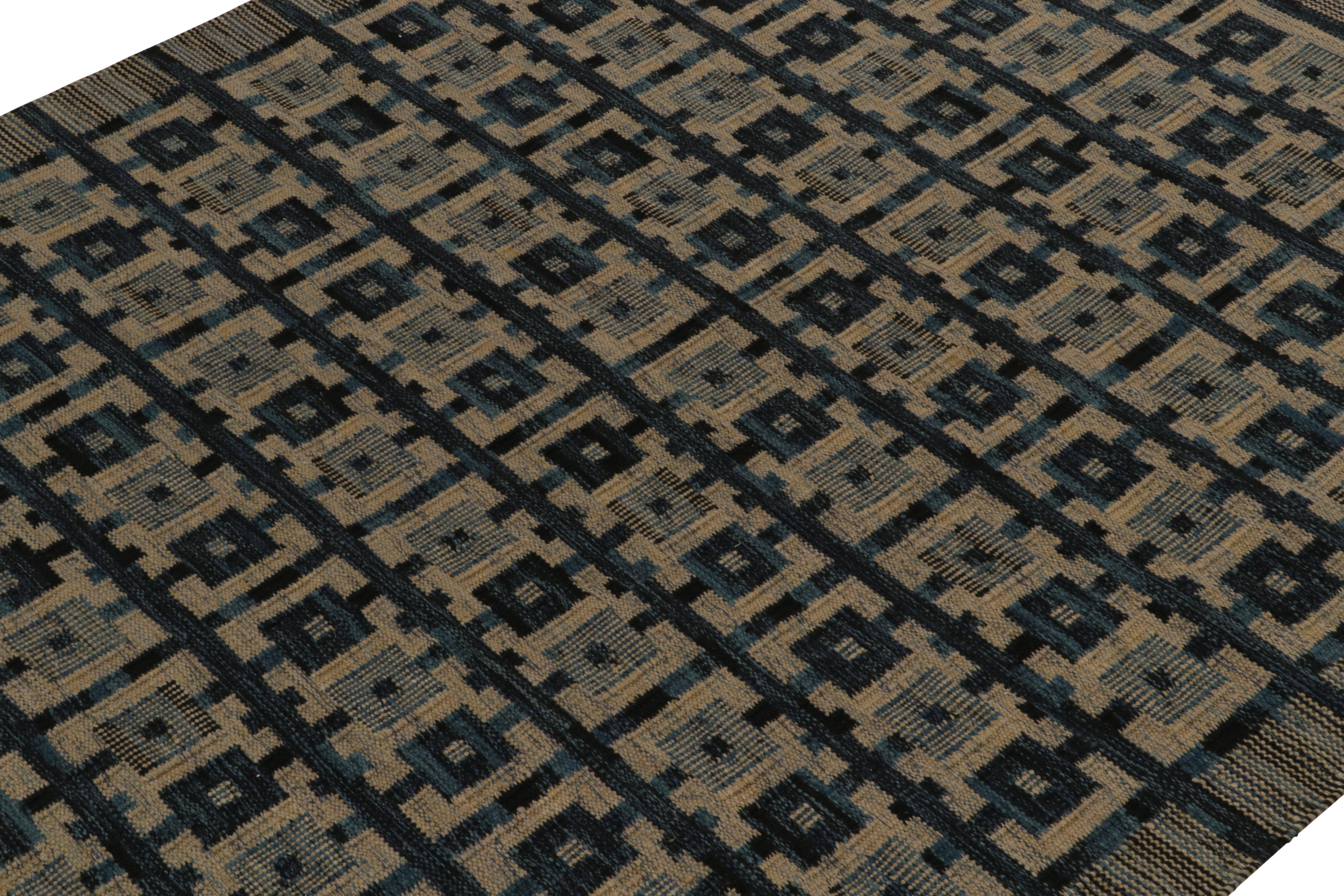 Indiano Rug & Kilim: Kilim in stile scandinavo con motivi geometrici blu e beige-marrone in vendita