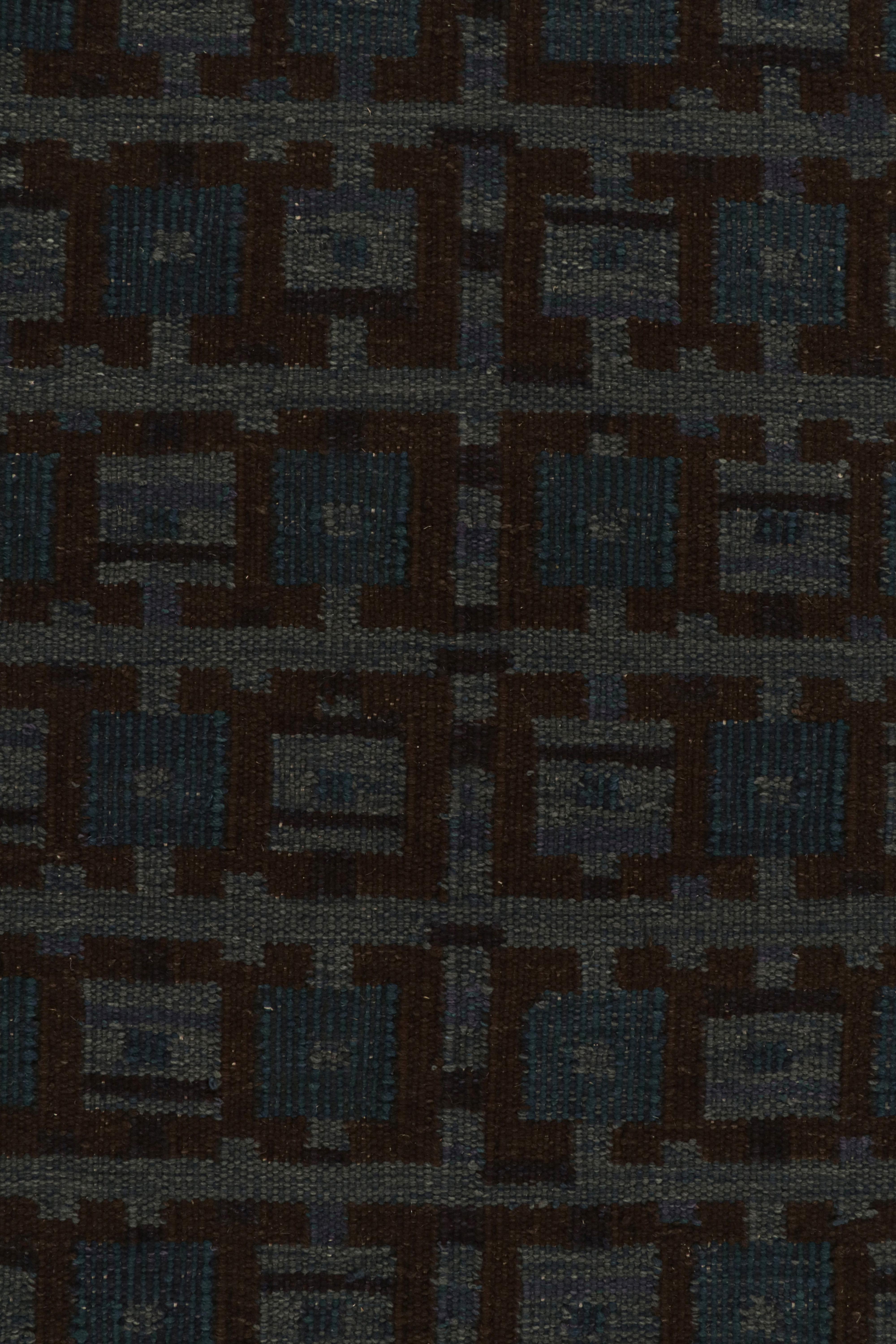 Rug & Kilim’s Scandinavian Style Kilim in Blue & Brown Geometric Pattern In New Condition For Sale In Long Island City, NY