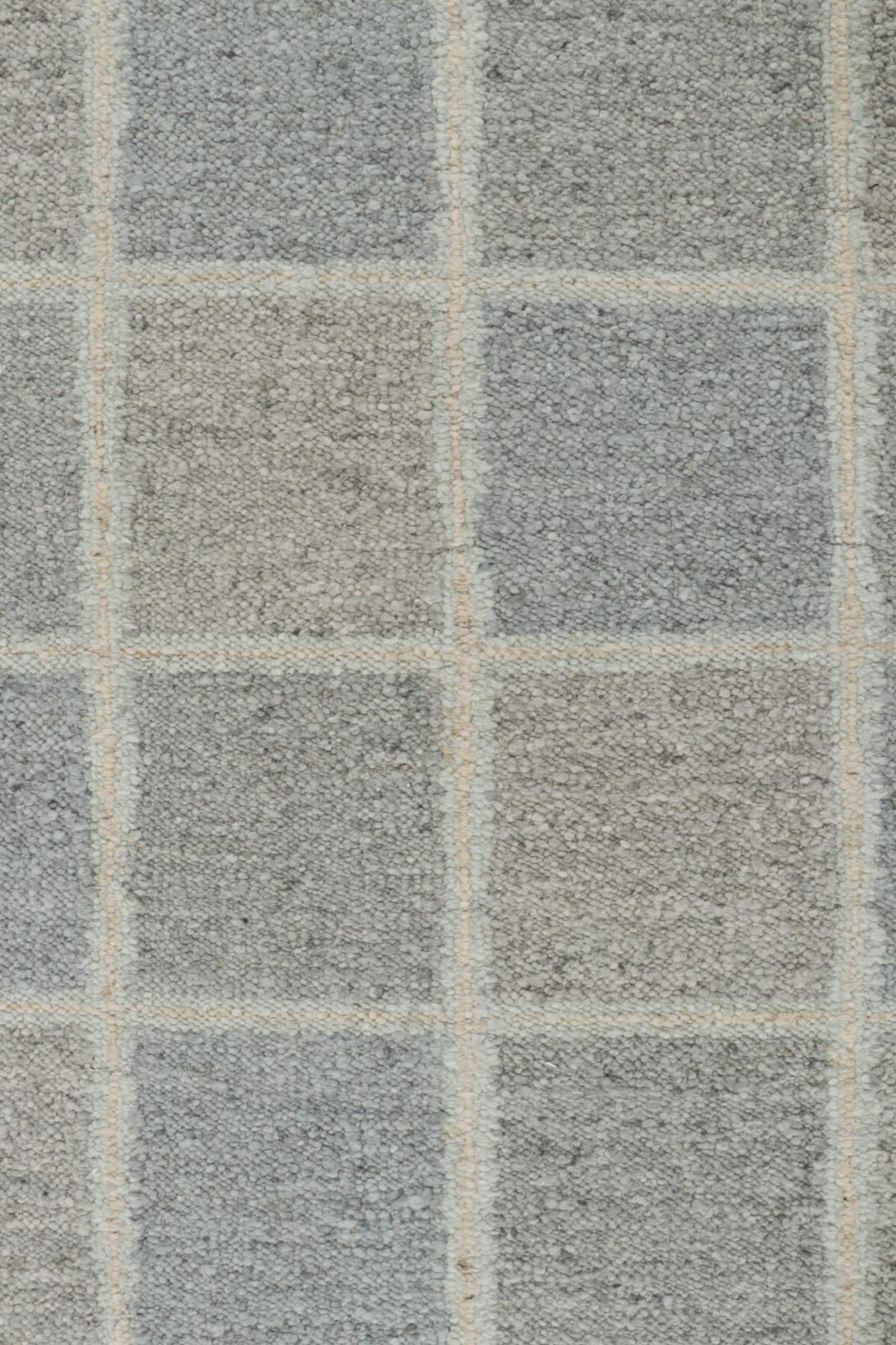Kilim de estilo escandinavo de Rug & Kilim con motivos geométricos en azul y gris en Nuevo estado para la venta en Long Island City, NY