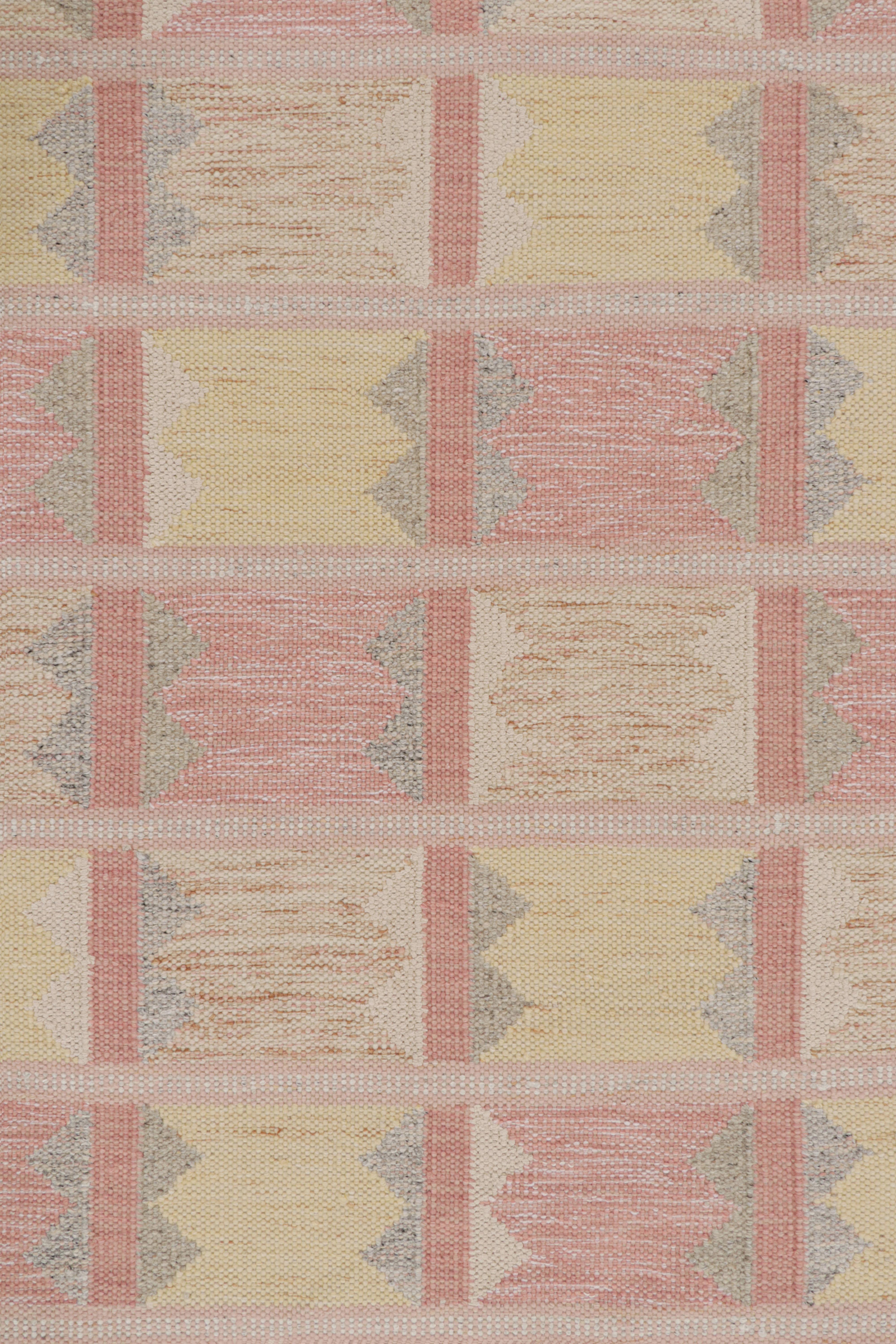 Contemporary Rug & Kilim’s Scandinavian Style Kilim in Cream and Pink Geometric Patterns For Sale
