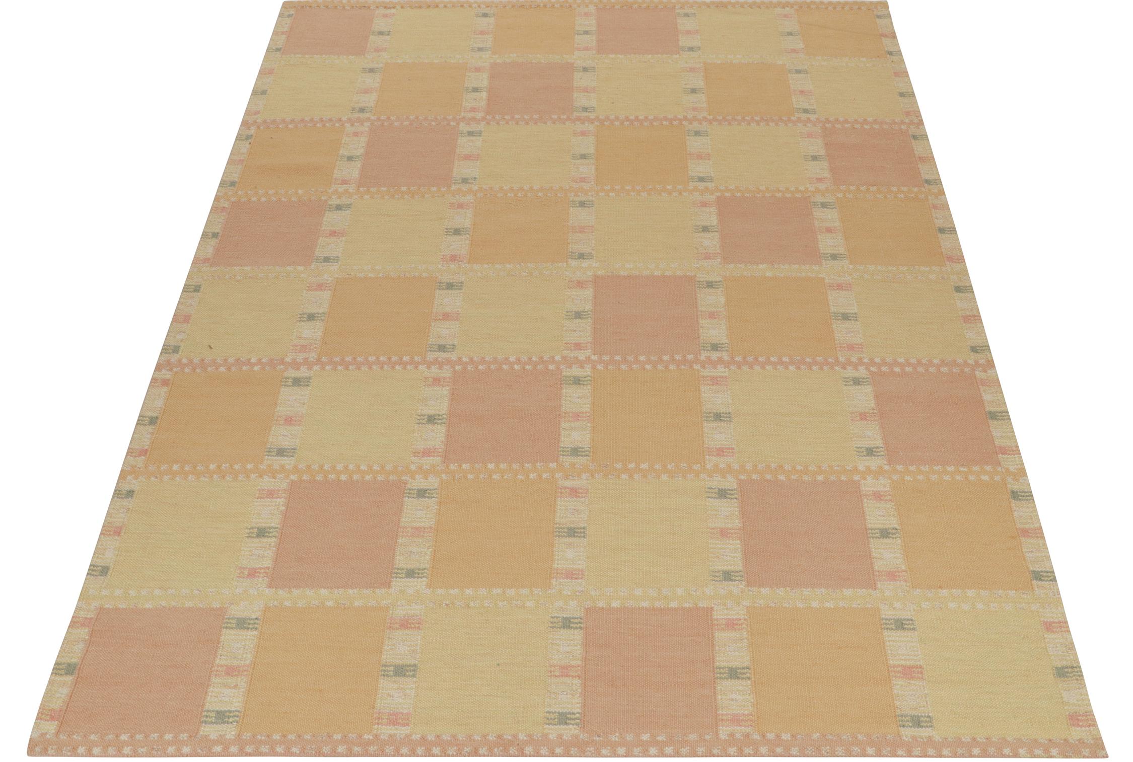 Scandinavian Modern Rug & Kilim’s Scandinavian Style Kilim in Gold and Pink Geometric Pattern For Sale