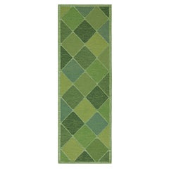 Rug & Kilim's Scandinavian Style Kilim in Green High-and-Low Diamond Patterns (Kilim de style scandinave à motifs de losanges verts)