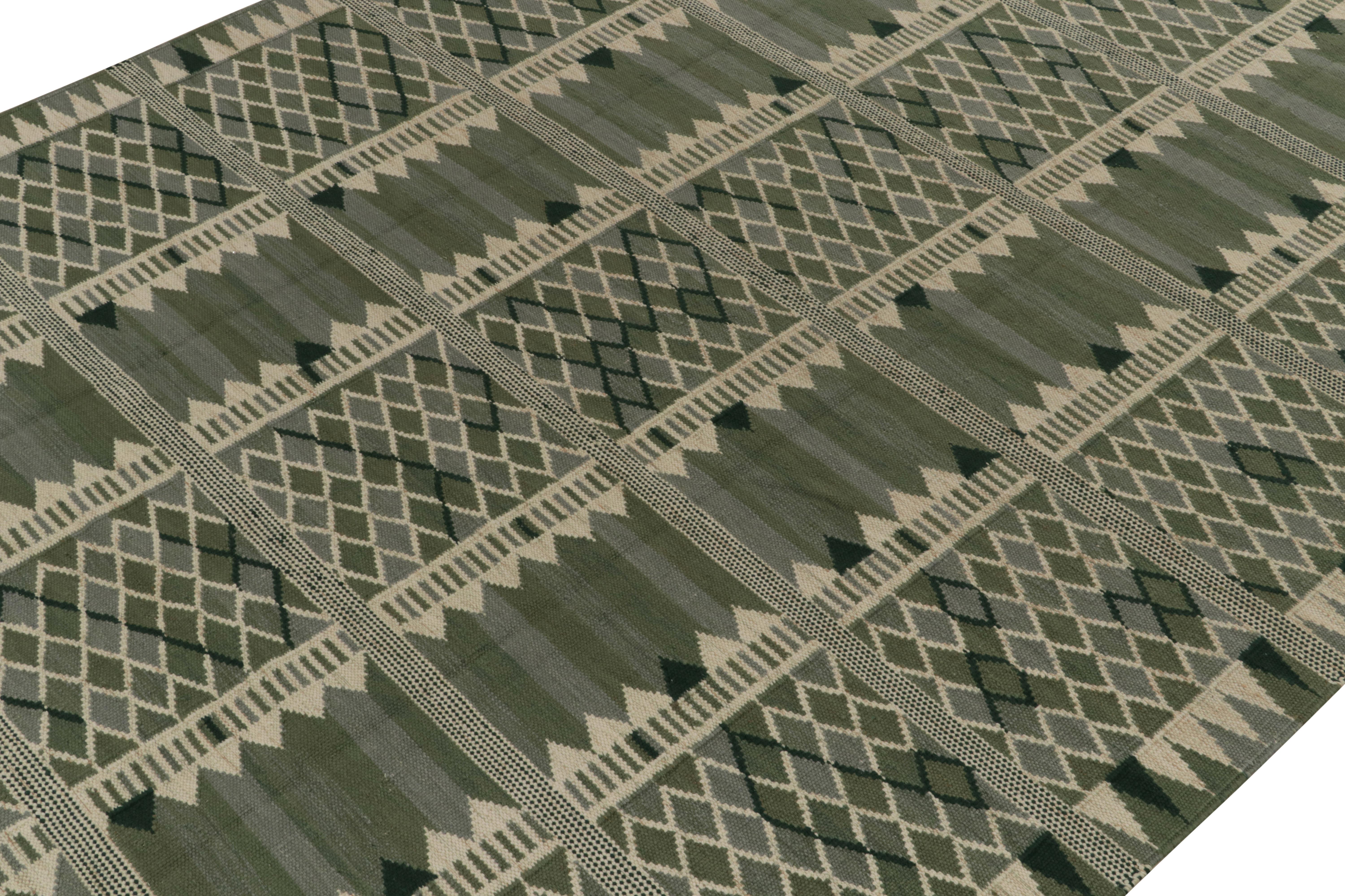 Un'audace rivisitazione moderna del Deco svedese, questa trama piatta 10x14 proviene dalla premiata collezione Scandinavian Kilim di Rug & Kilim.

Sul design: 

Il tappeto in lana intrecciata a mano presenta un motivo geometrico nitido nei toni più