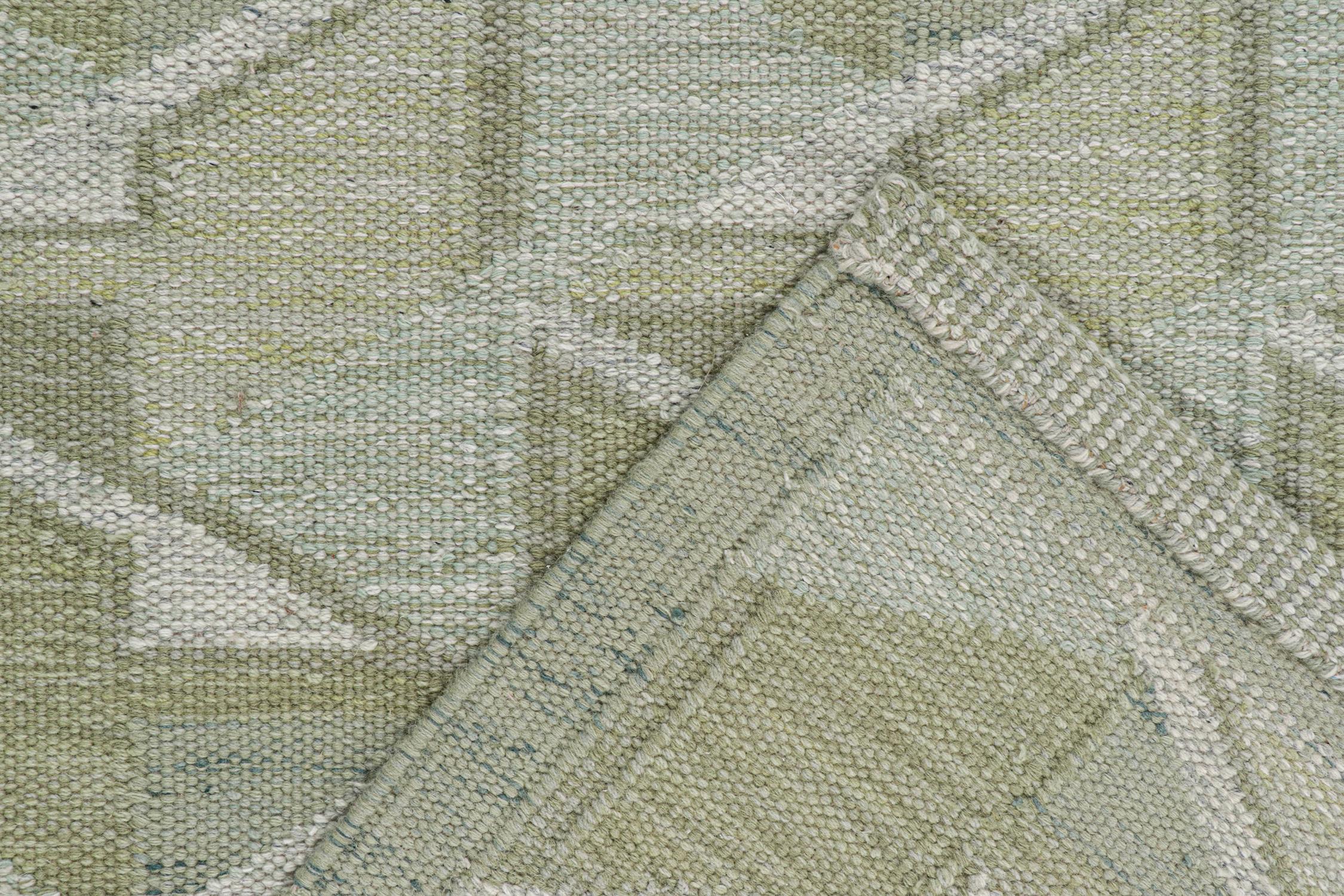 XXIe siècle et contemporain Rug & Kilim's Scandinavian Style Kilim in Green with Geometric Patterns (Kilim de style scandinave avec des motifs géométriques) en vente