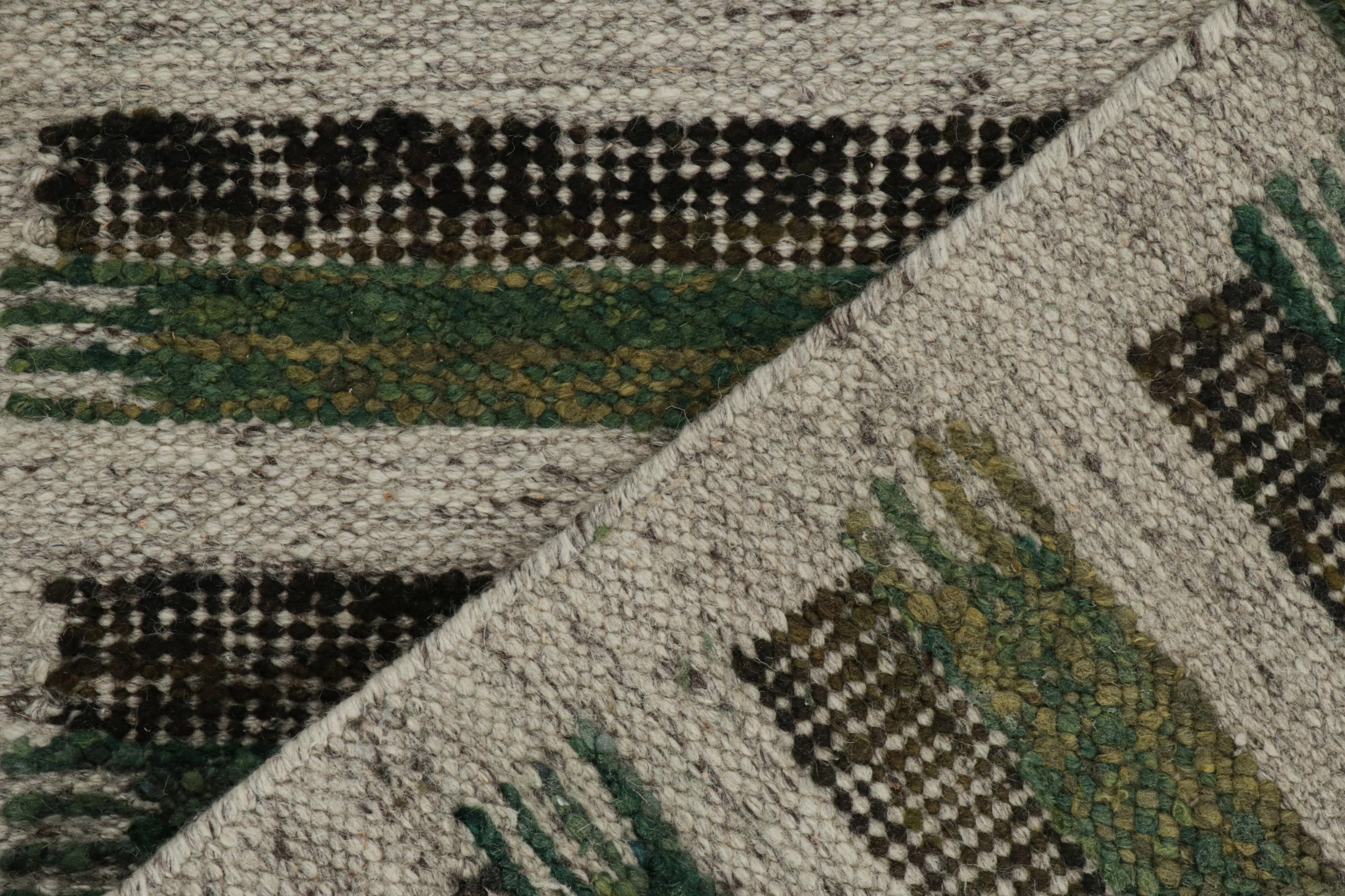 XXIe siècle et contemporain Rug & Kilim's Scandinavian Style Kilim in Greige & Green Patterns (en anglais) en vente