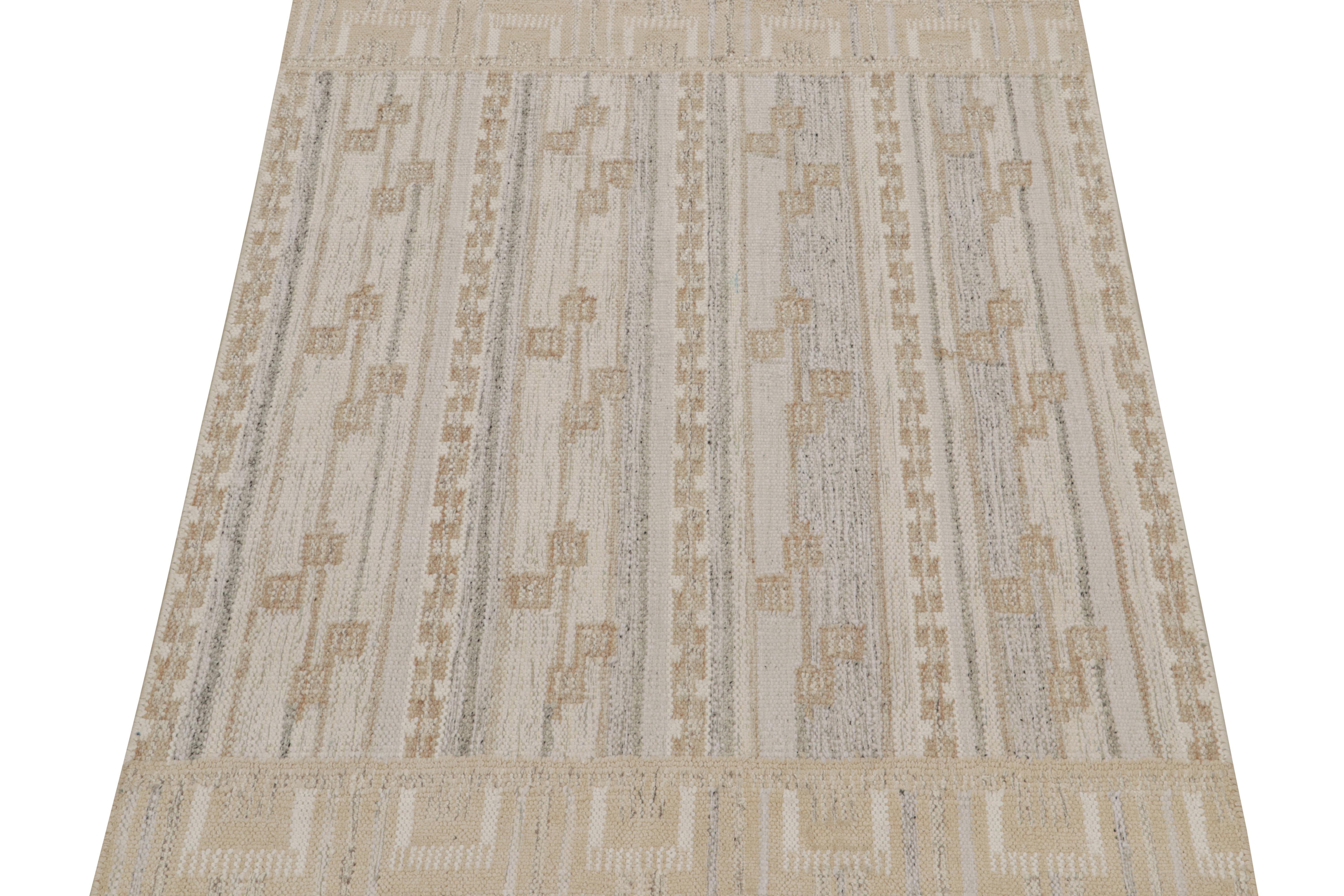 Scandinavian Modern Rug & Kilim’s Scandinavian Style Kilim in Greige & Off White Patterns For Sale