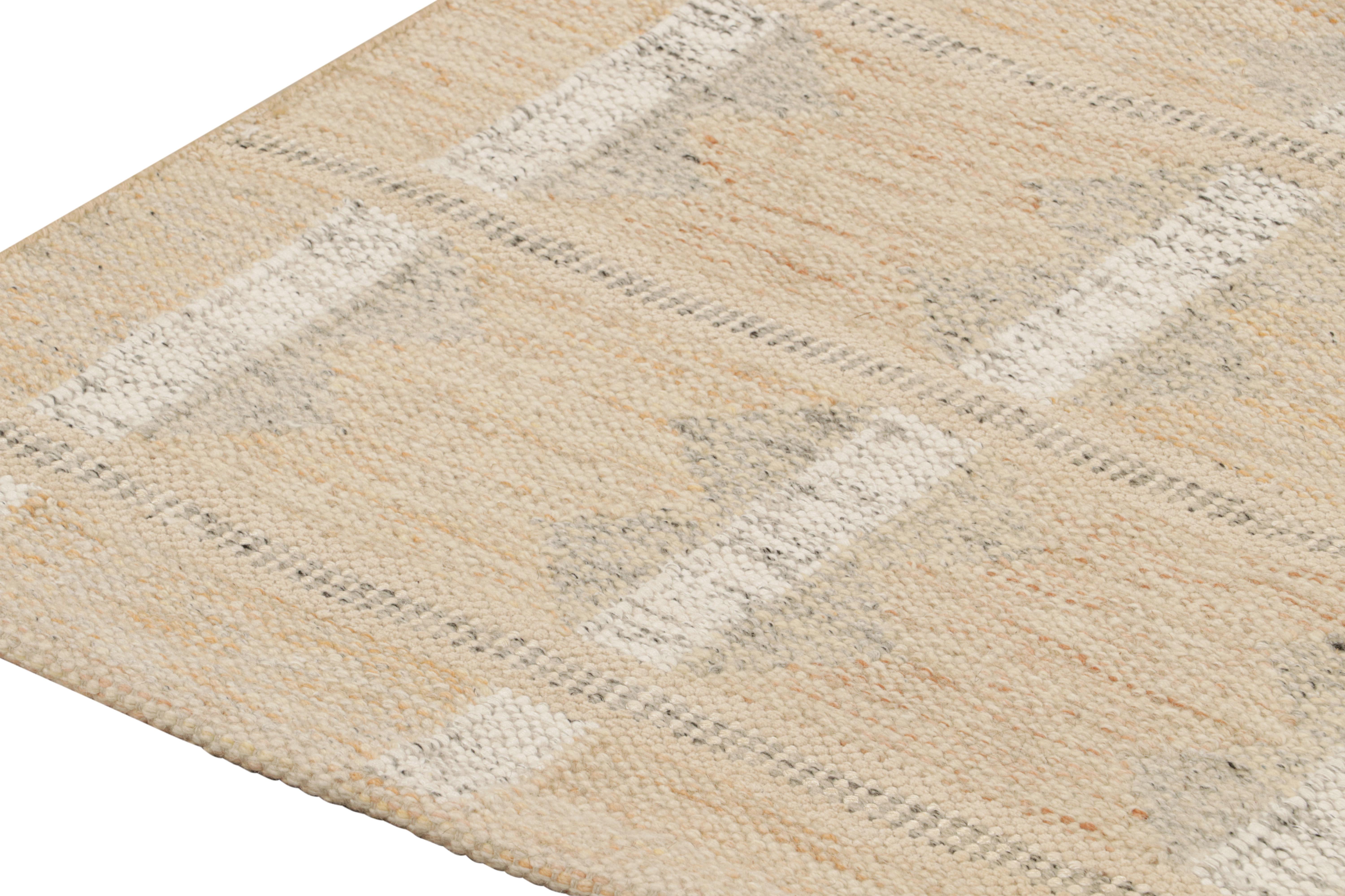 Hand-Knotted Rug & Kilim’s Scandinavian Style Kilim in Ivory with Off-White Geometric Pattern For Sale