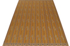 Skandinavischer Kilim von Rug & Kilim in Ocker mit schwarzen geometrischen Mustern