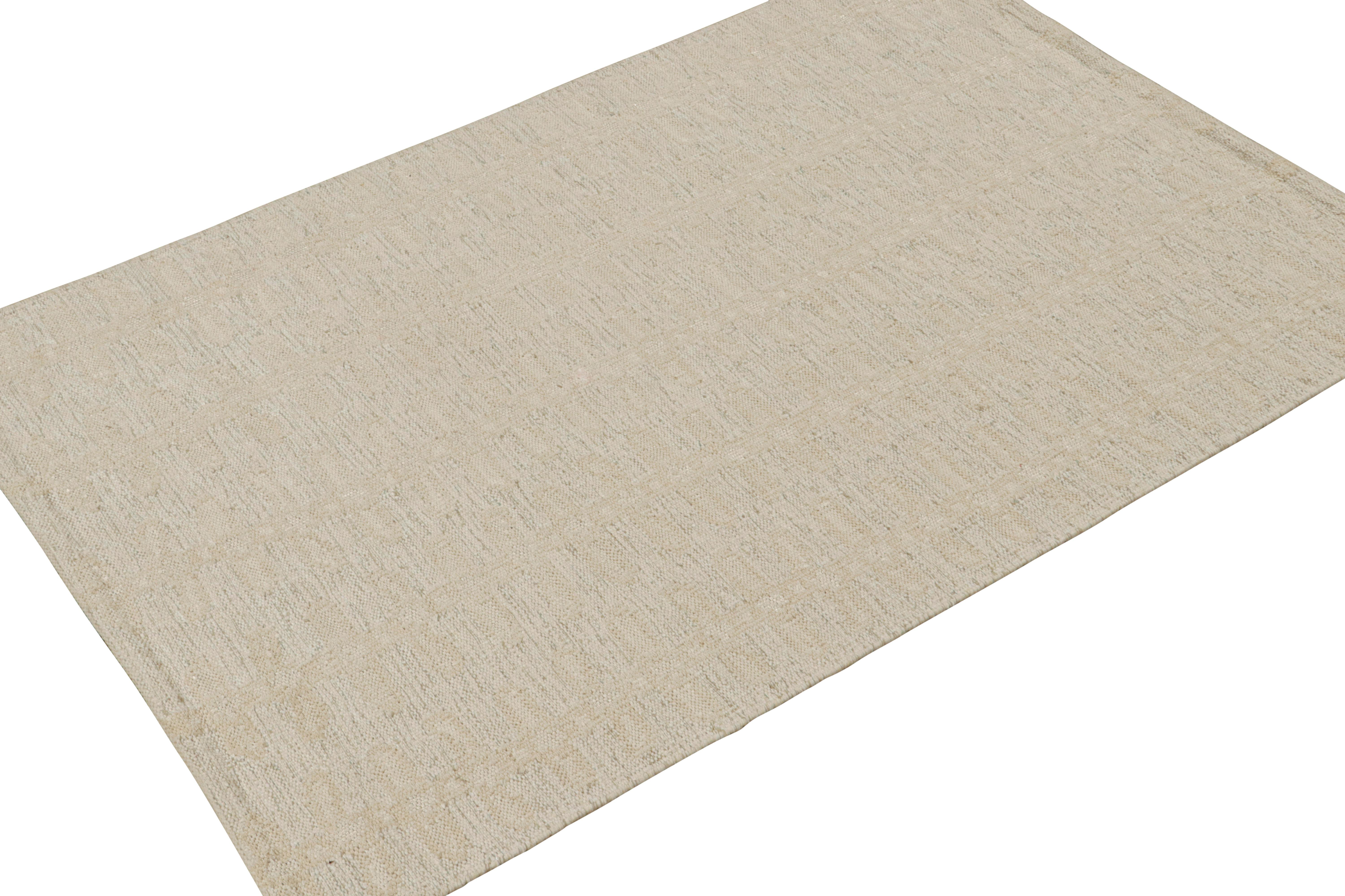 Modern Rug & Kilim’s Scandinavian Style Kilim in Pearl White with Floral Pattern For Sale